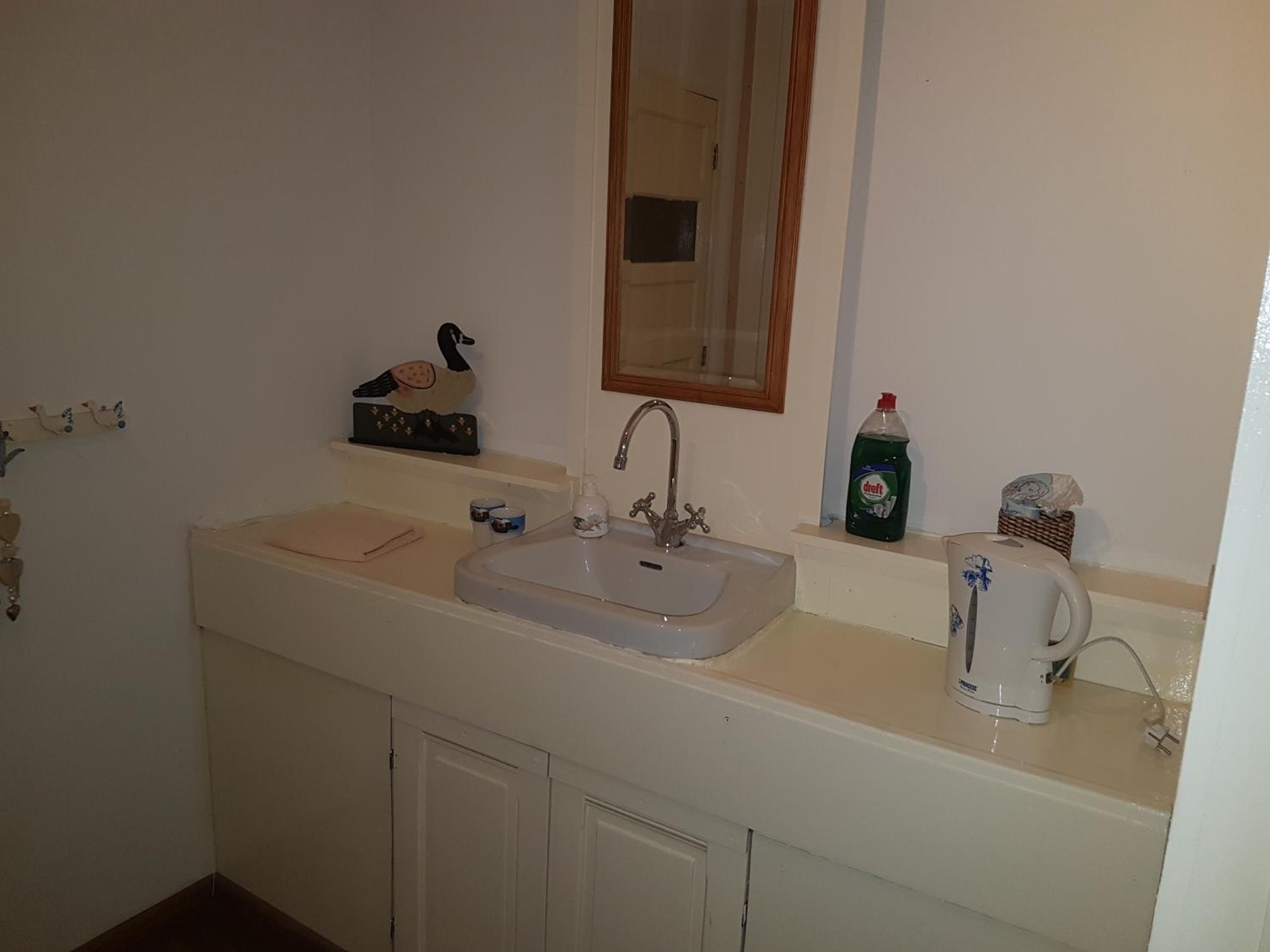 King Suite - Non-Smoking - Photo 15