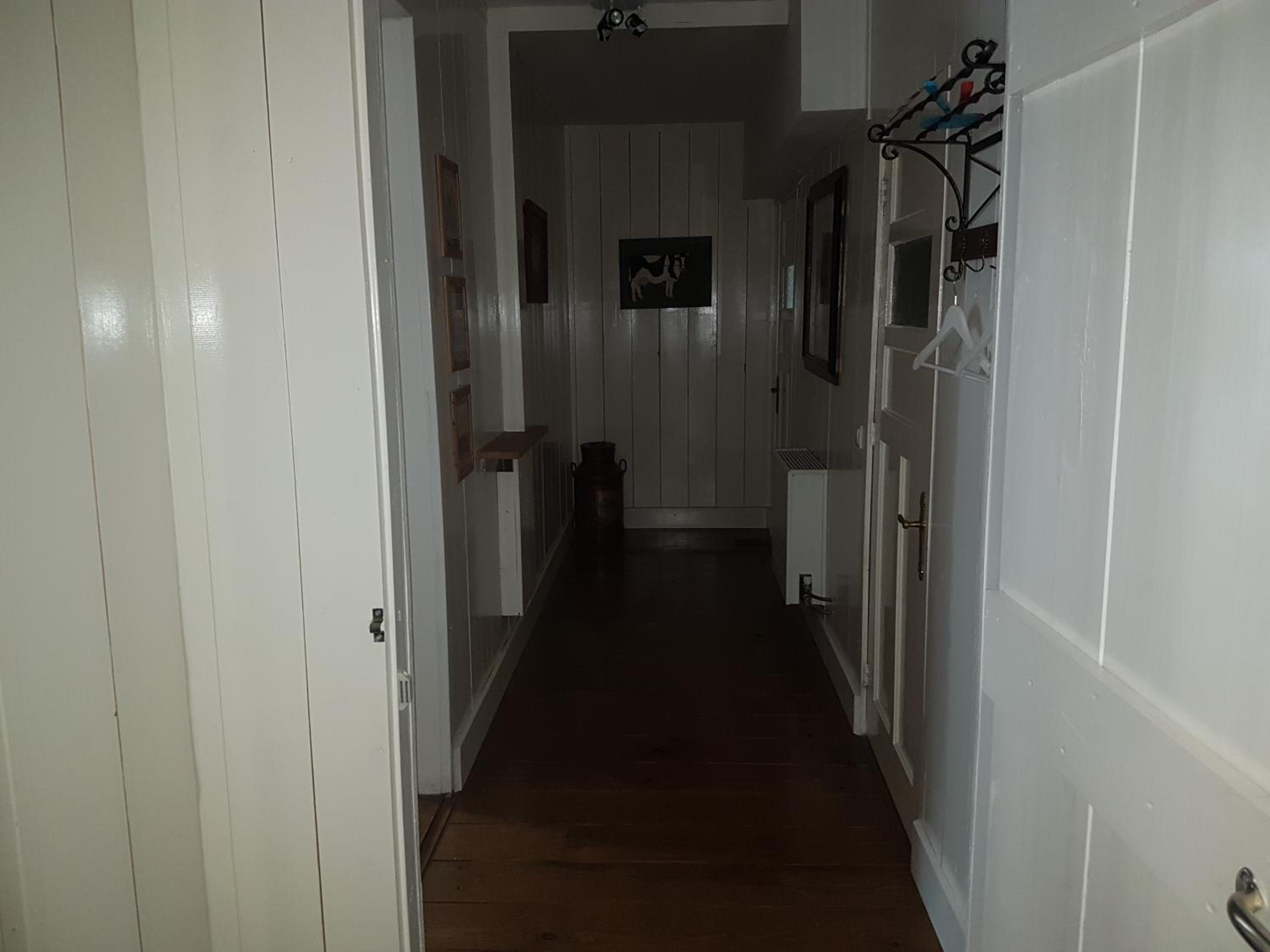 King Suite - Non-Smoking - Photo 16