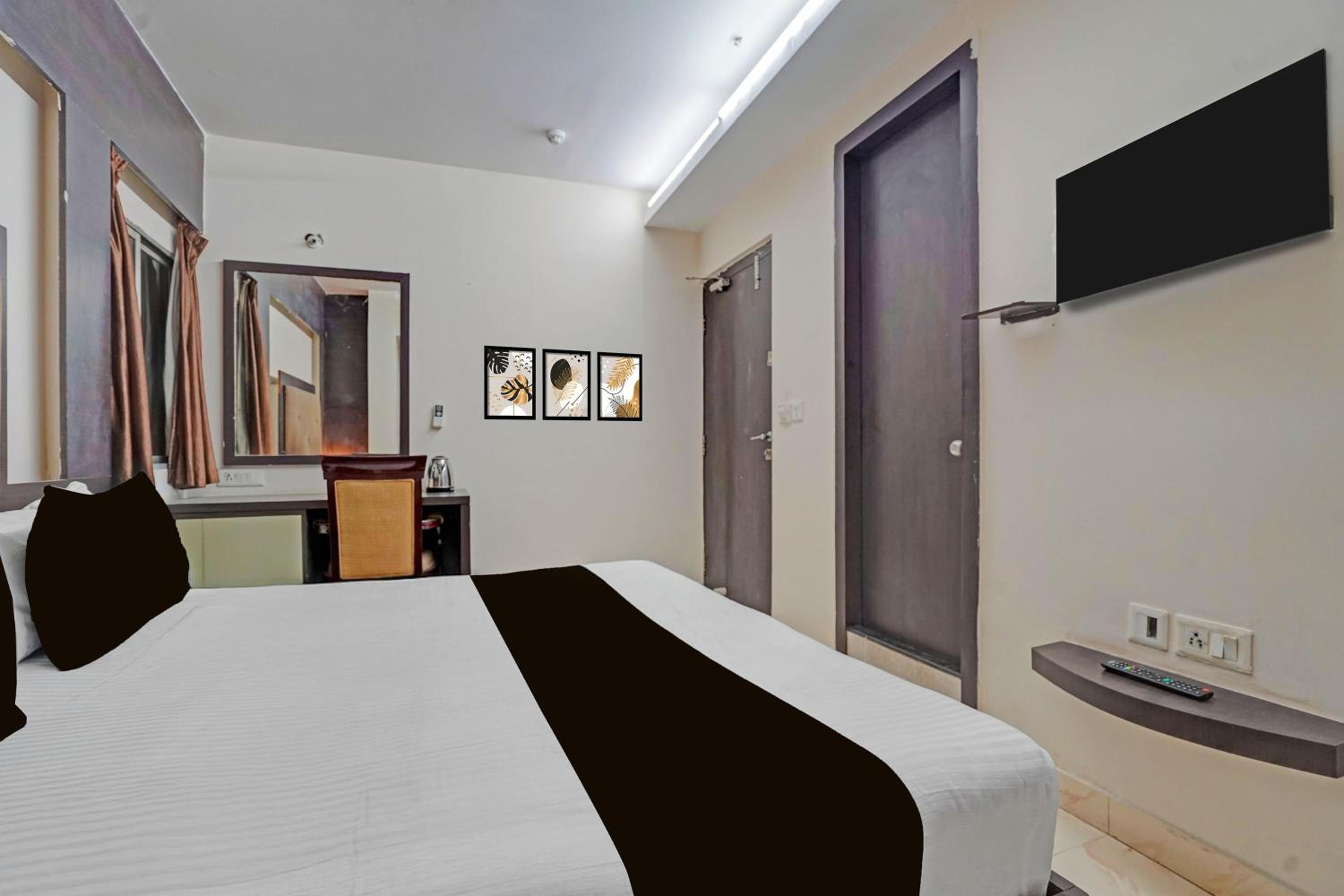 Deluxe Double Room photo 3