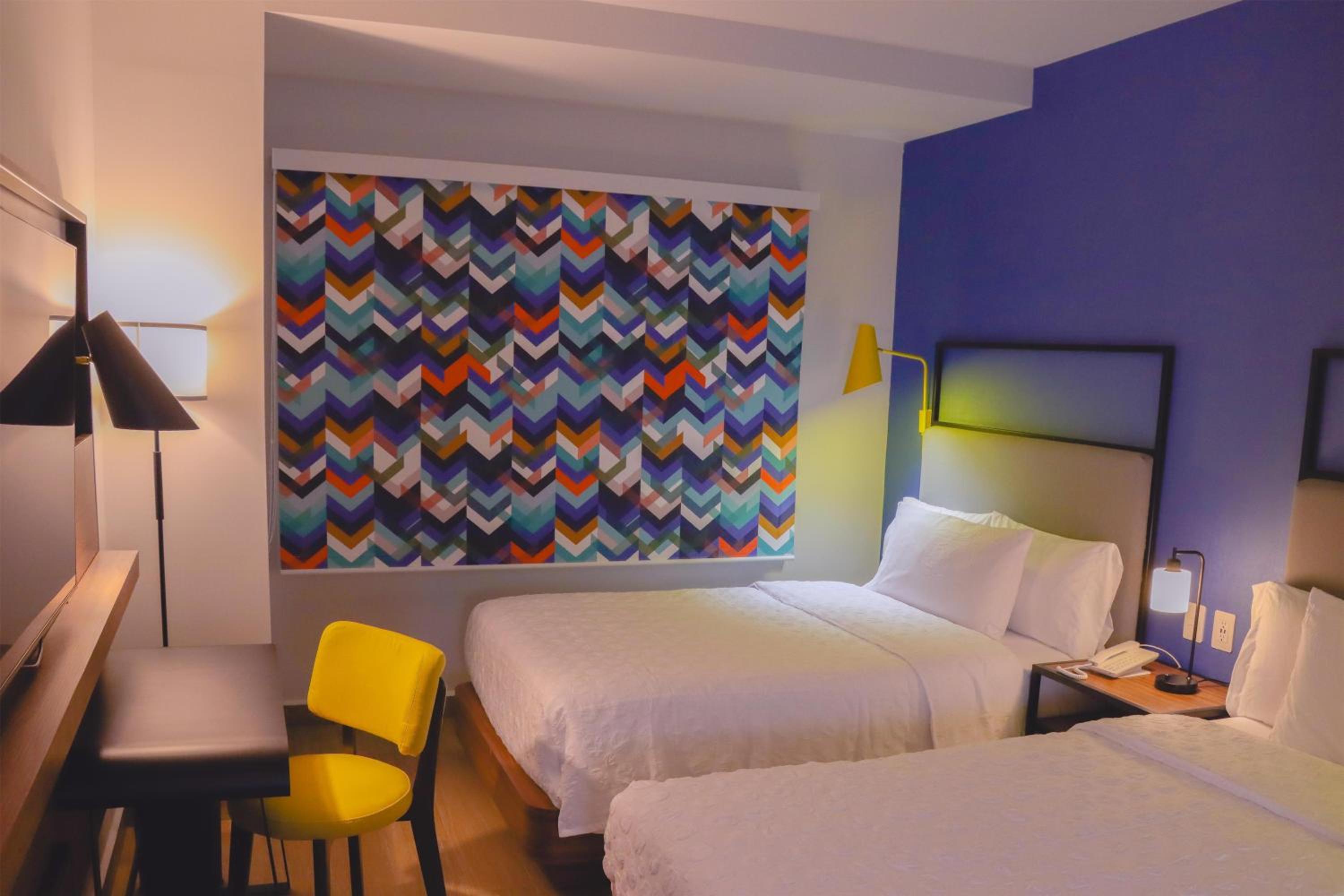 Double Room with Two Double Beds and Walk-In Shower photo 2