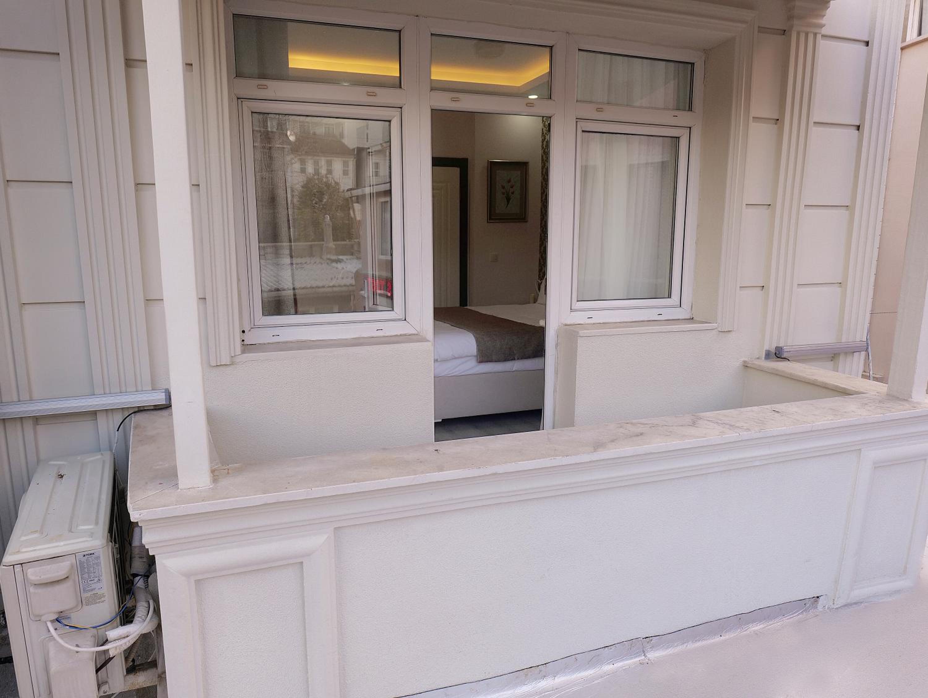 Double Room with Balcony photo 3