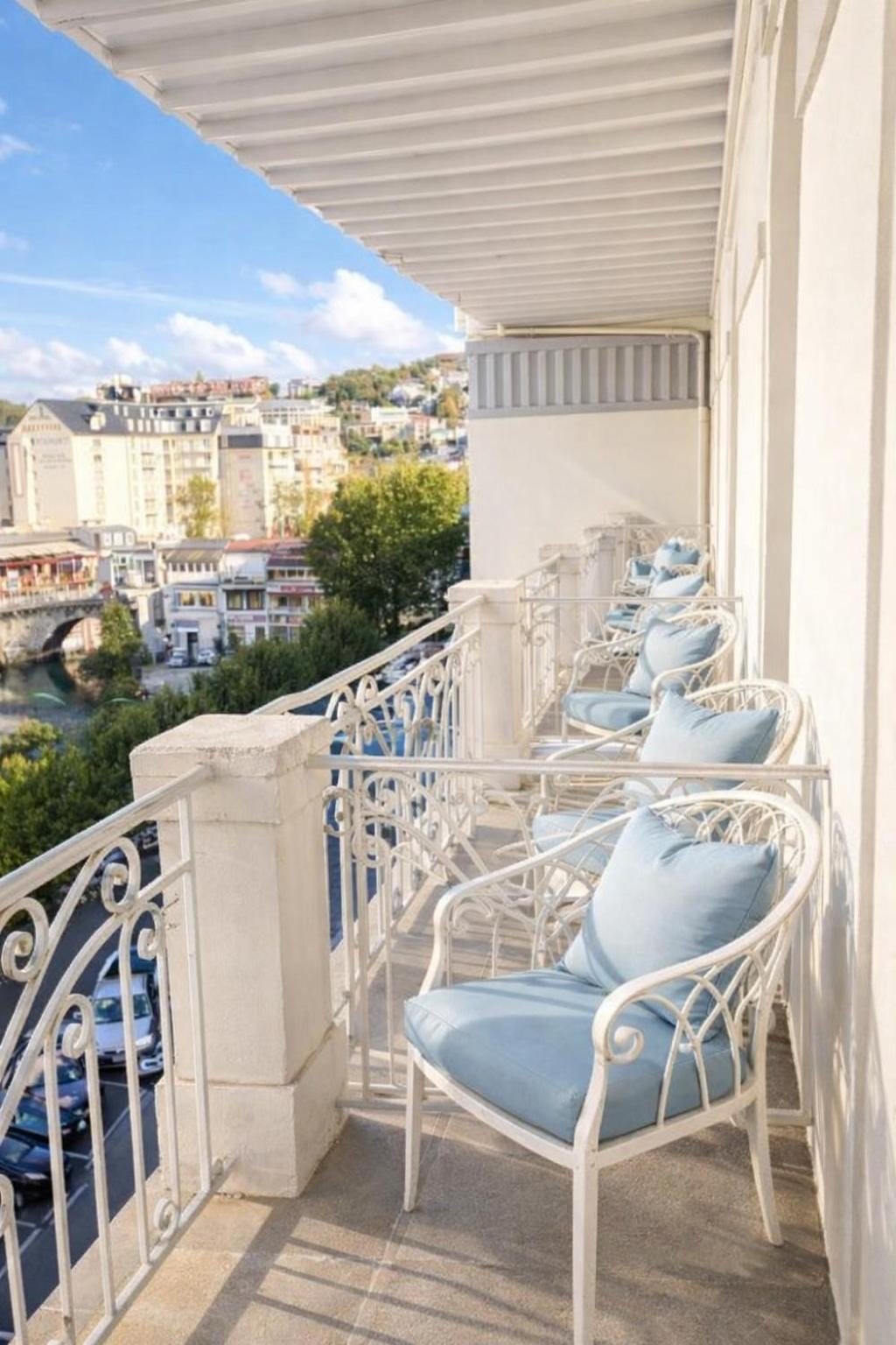 Twin Room with Balcony photo 3