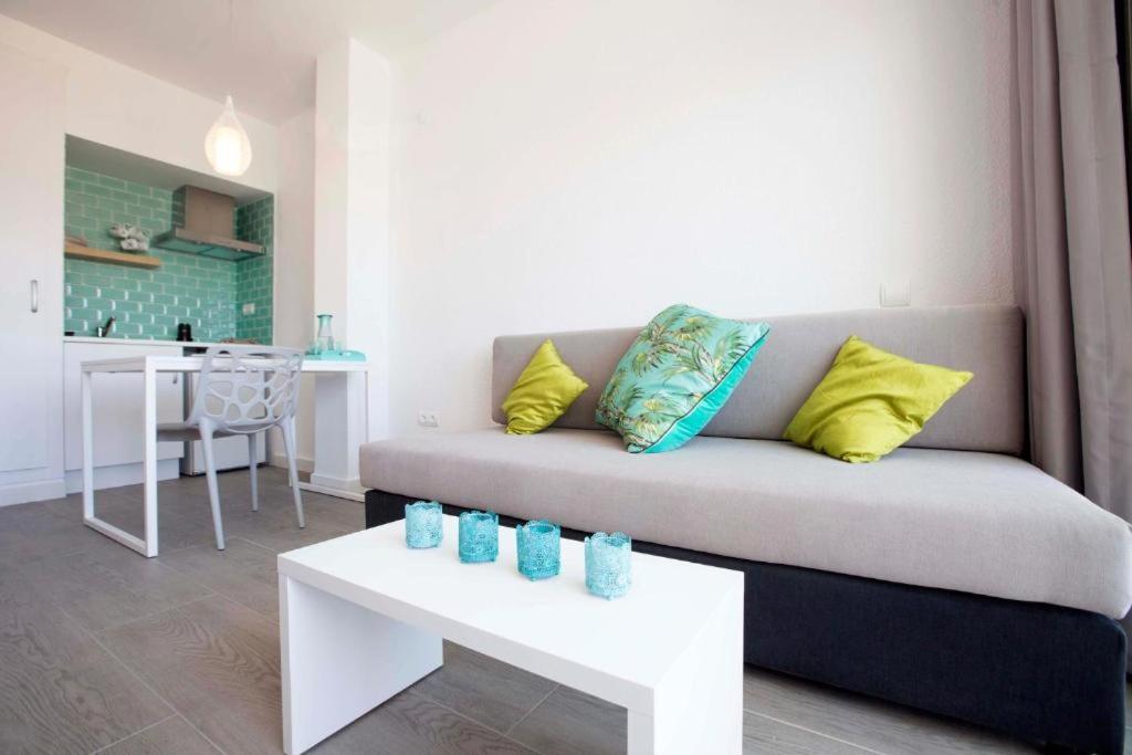 Studio with Sea View (3 Adults)
