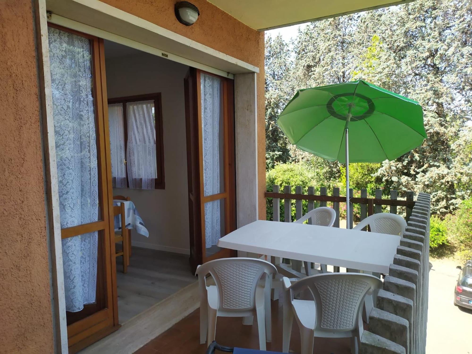 Two-Bedroom Deluxe Apartment with Balcony