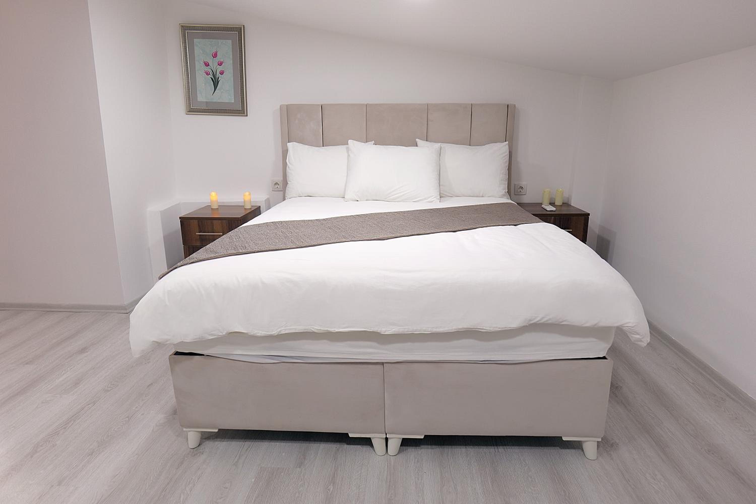Budget Double Room photo 3