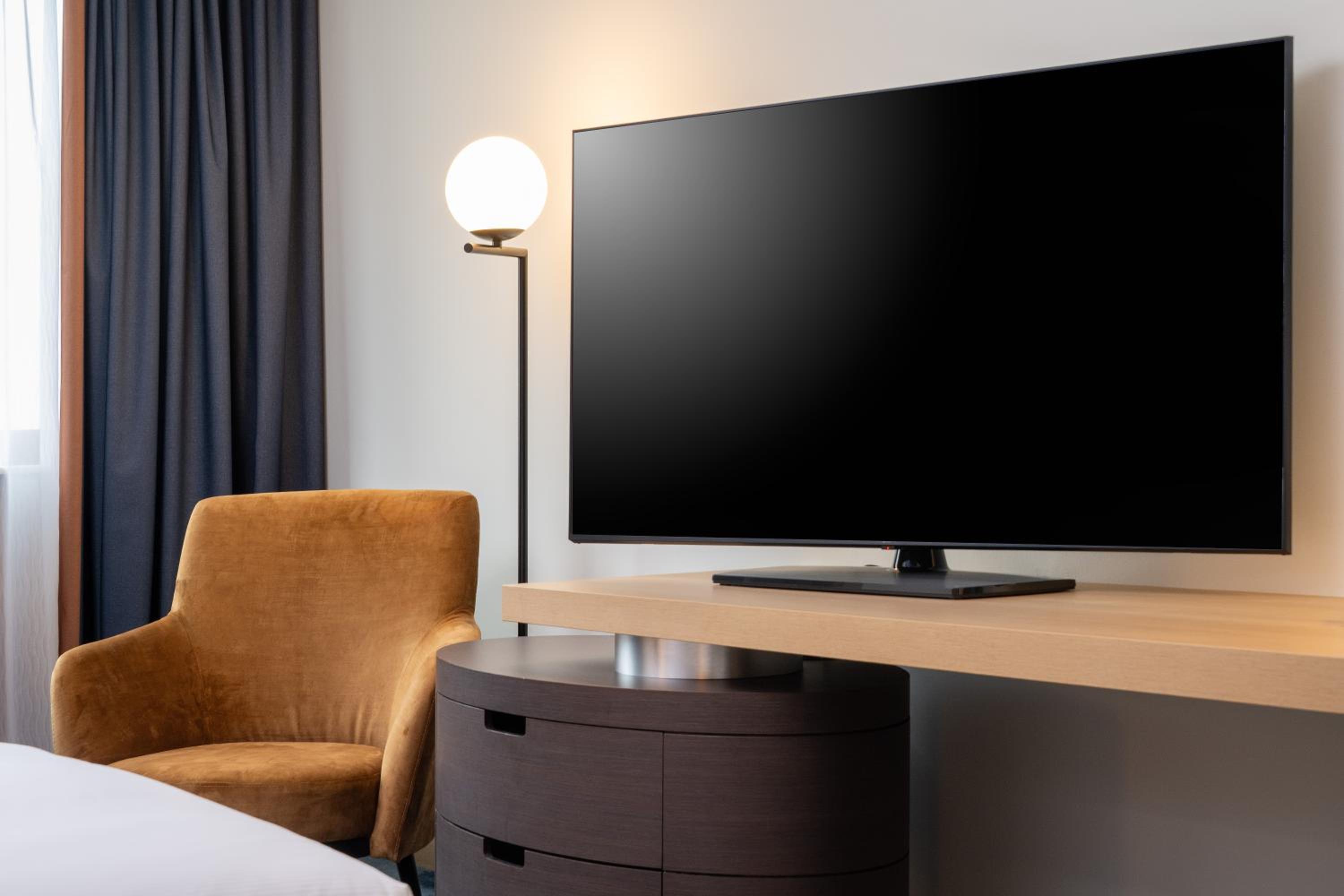 Twin Executive Room with City View - Rhine Wing - Photo 4