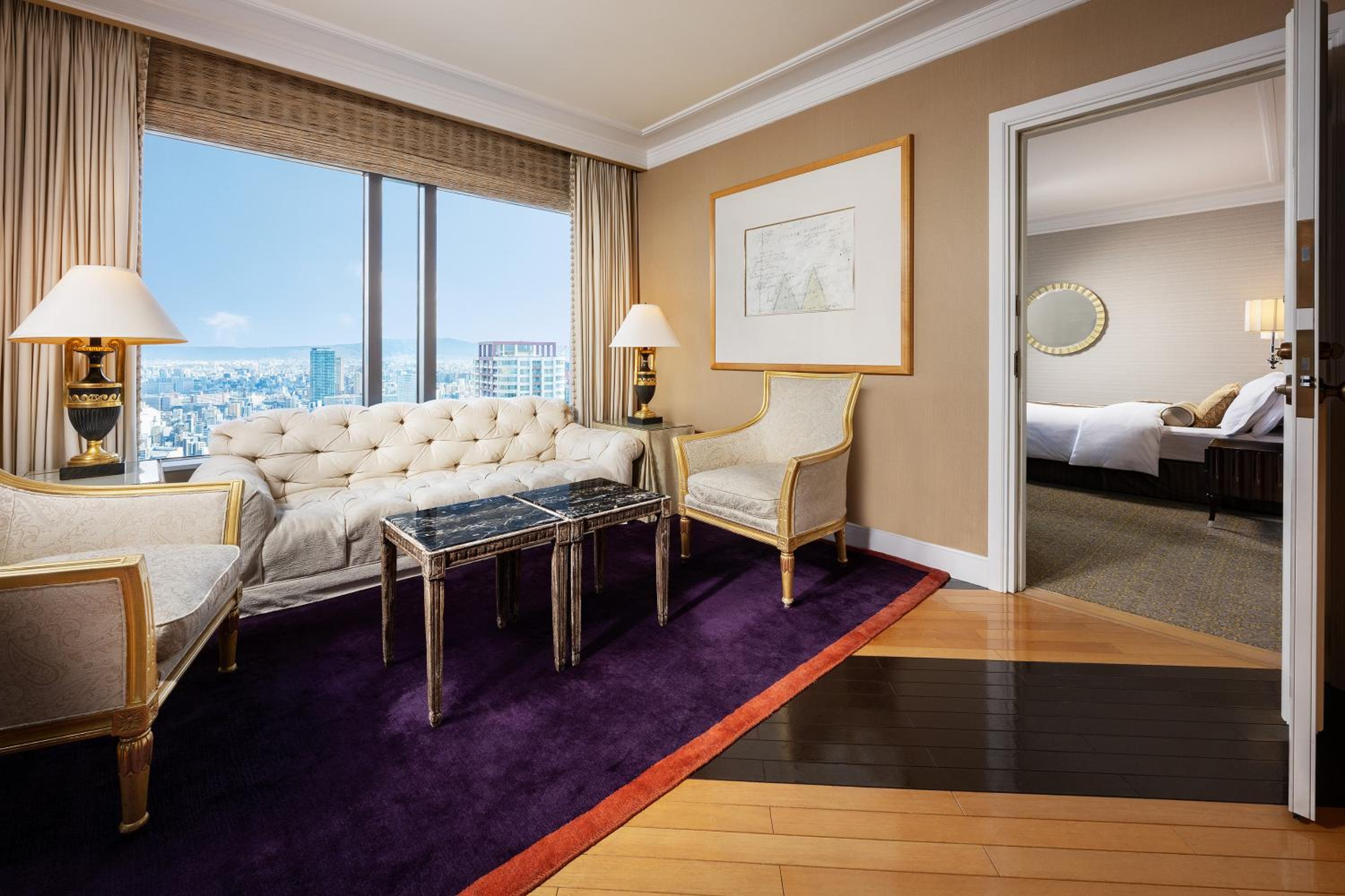 Connecting Room with Lounge Access (Club International Suite and Club Moderate Double Room) - Non-Smoking photo 1