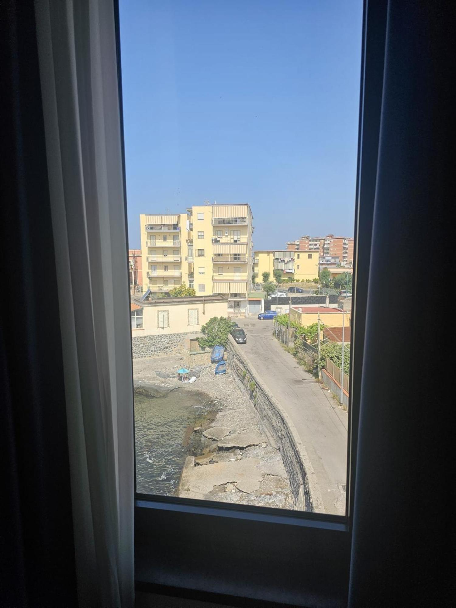 Single Room with Private Bathroom photo 3