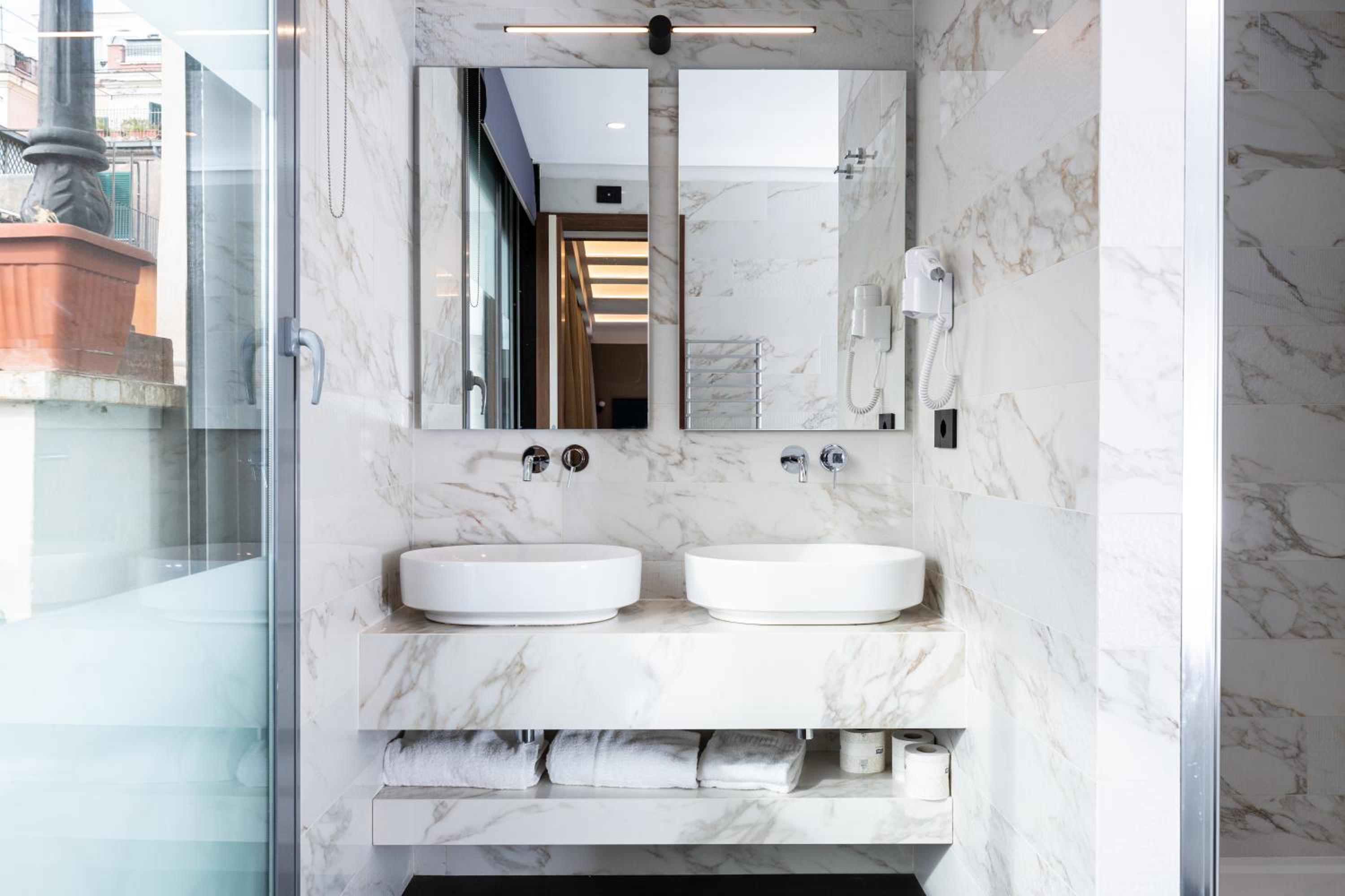 Suite photo 1