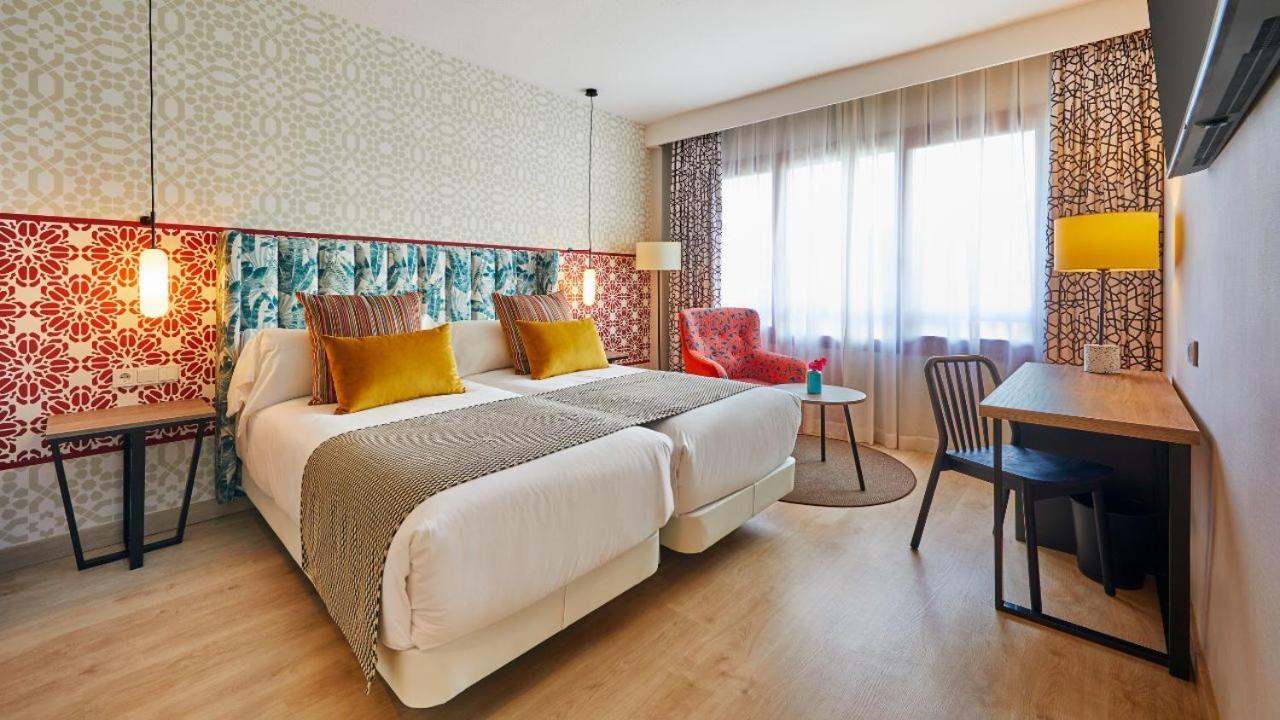 Comfort Room - Feria Abril