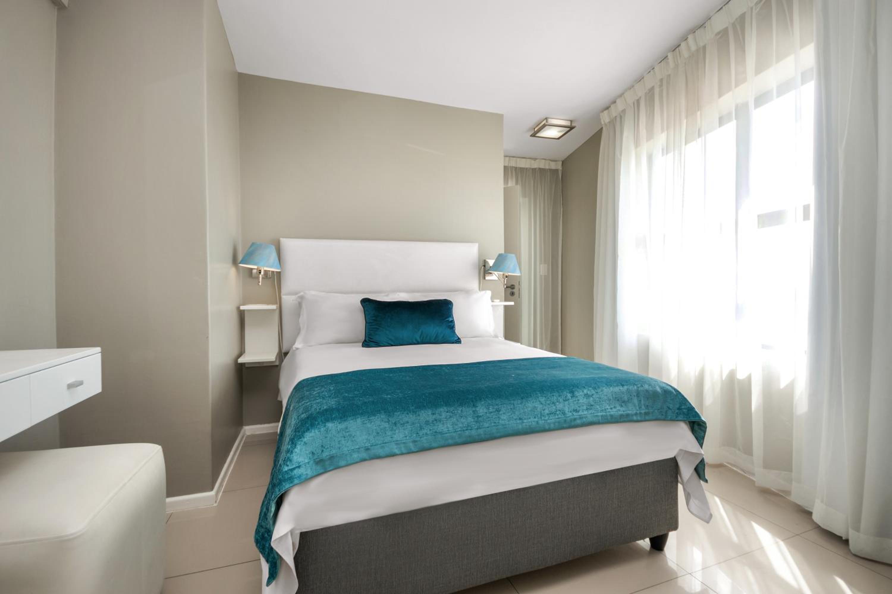 One Bedroom Luxury Suite Superior photo 3