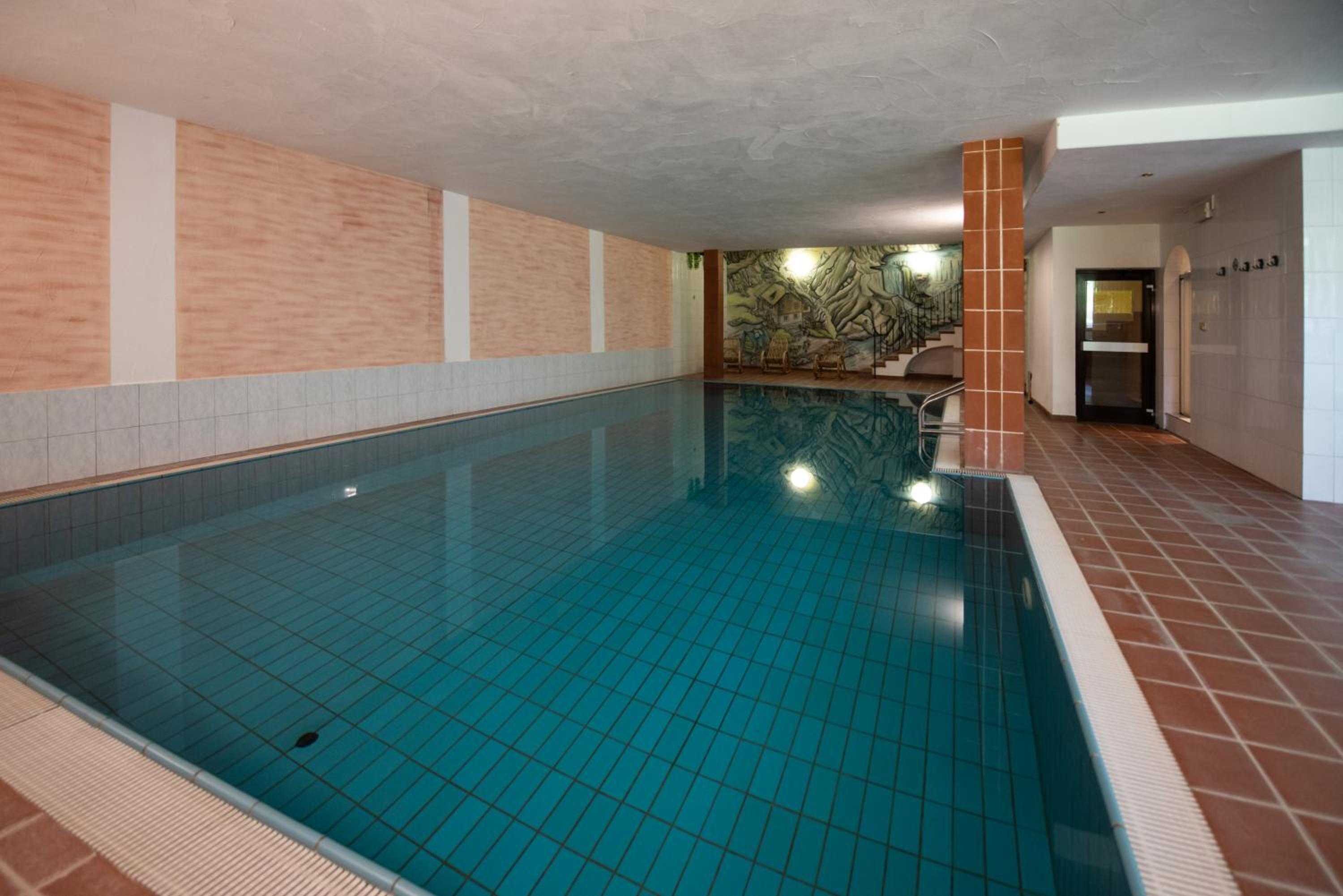 Two-Bedroom Apartment with Balcony photo 2