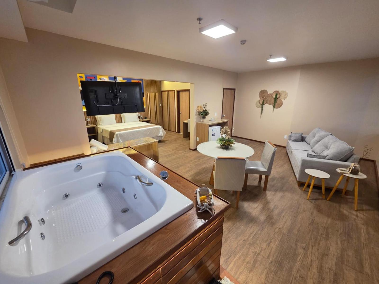 King Suite with Spa Bath photo 2