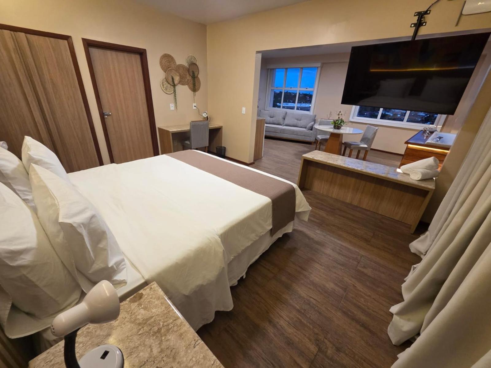 King Suite with Spa Bath photo 1