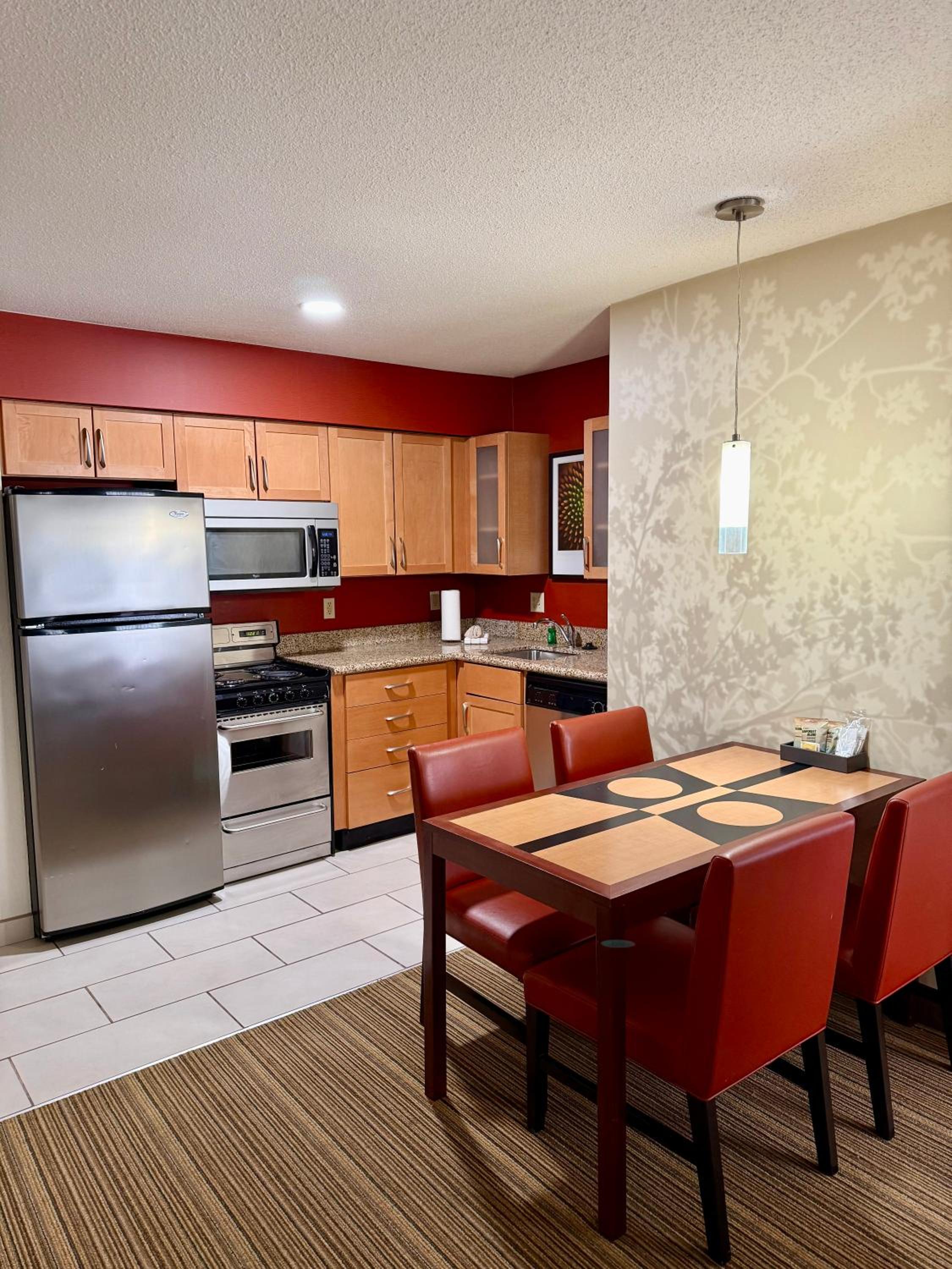 Premium Suite - Photo 3