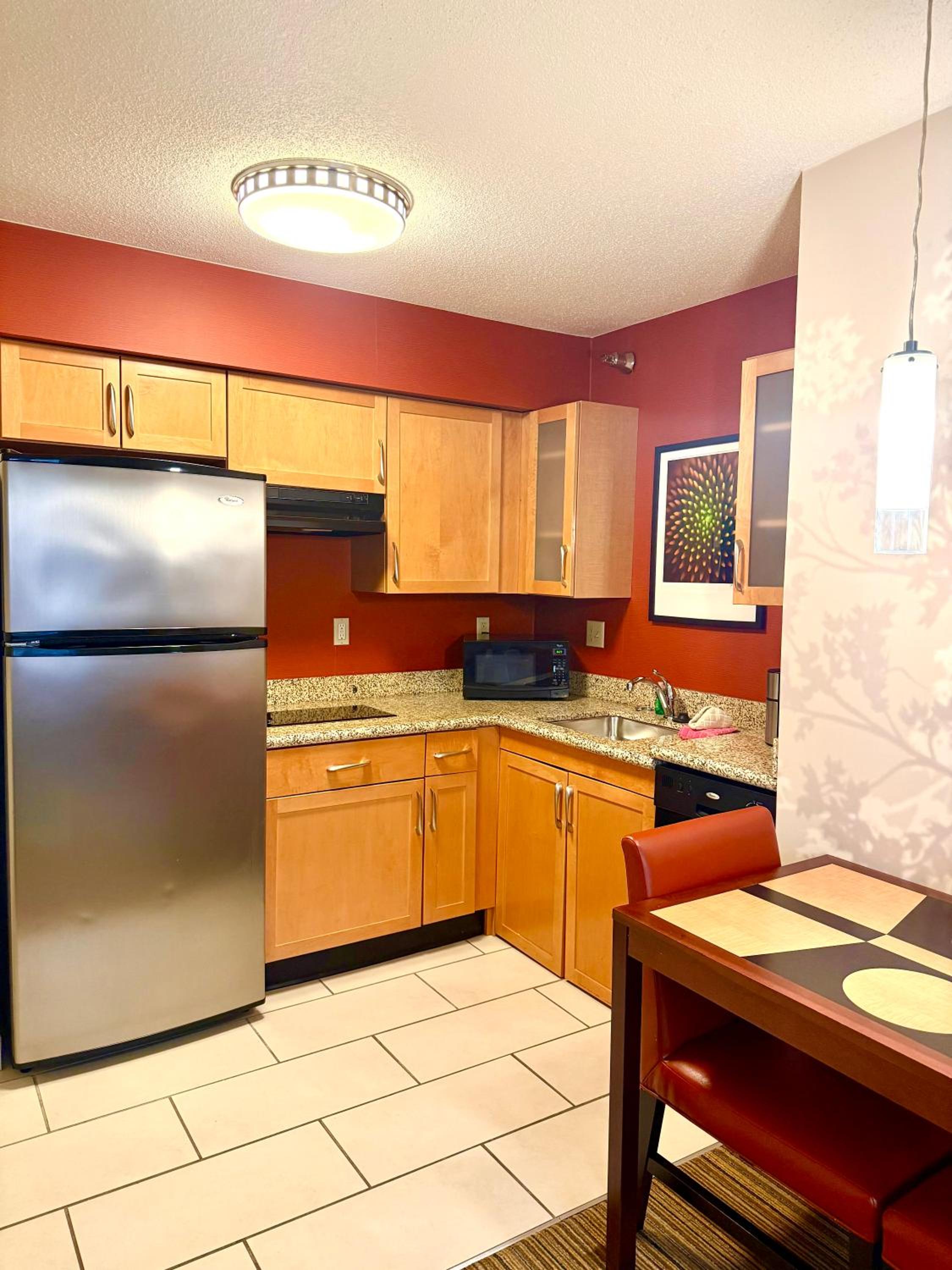 Standard Suite - Photo 3