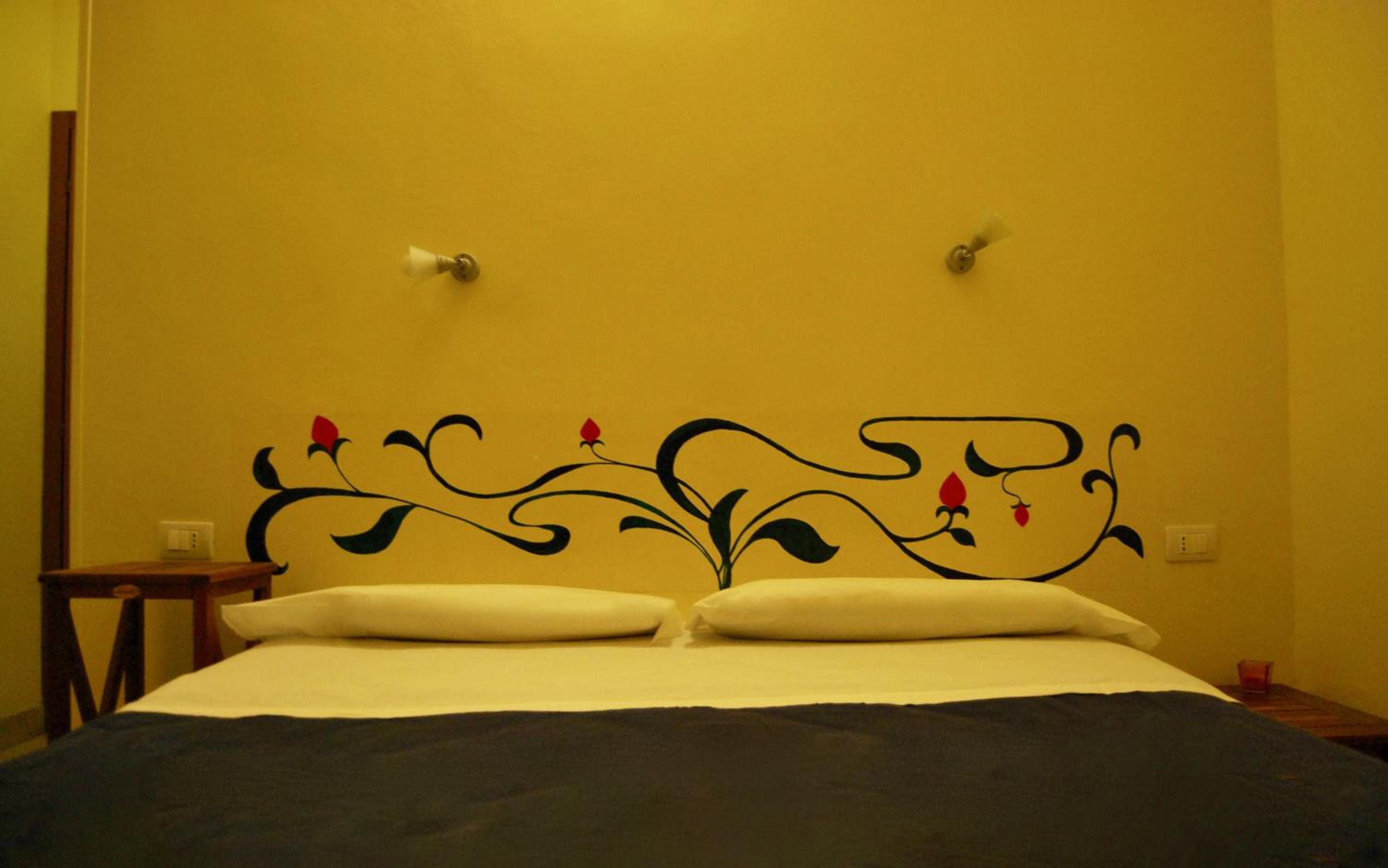 Double Room - Photo 3