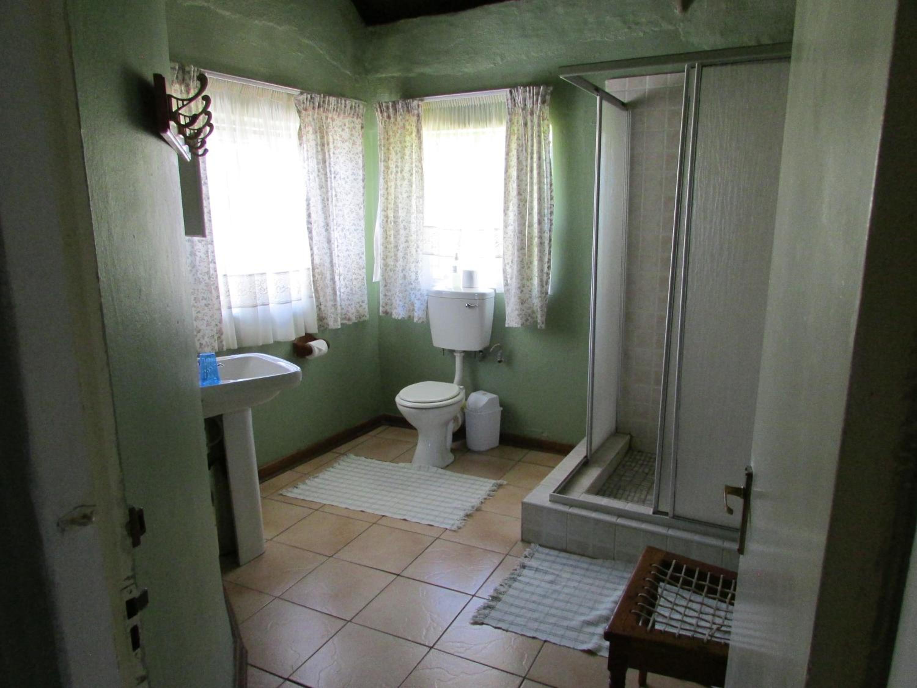 Four-Bedroom Cottage photo 2