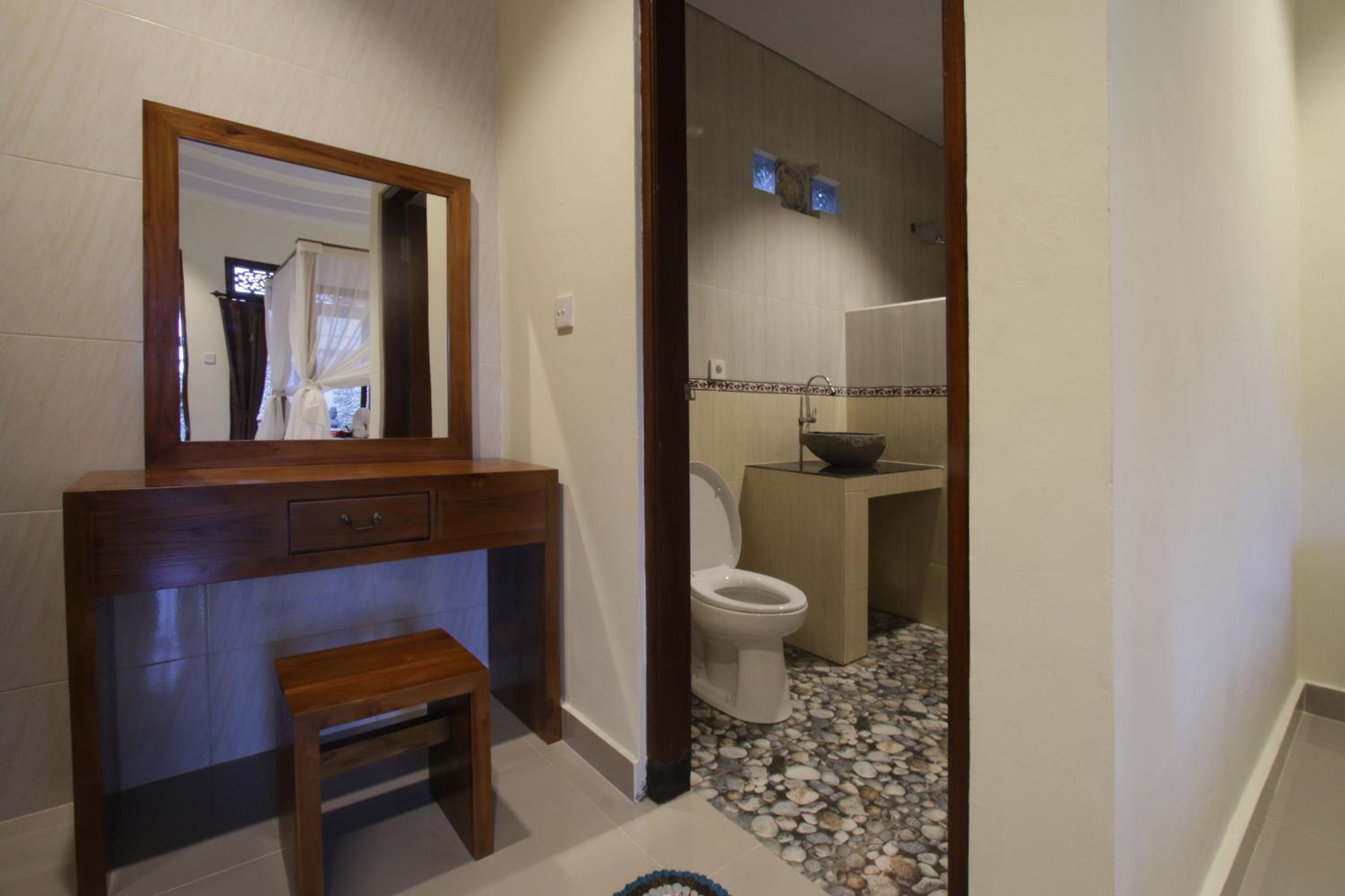 Double Room with Pool View - Photo 28