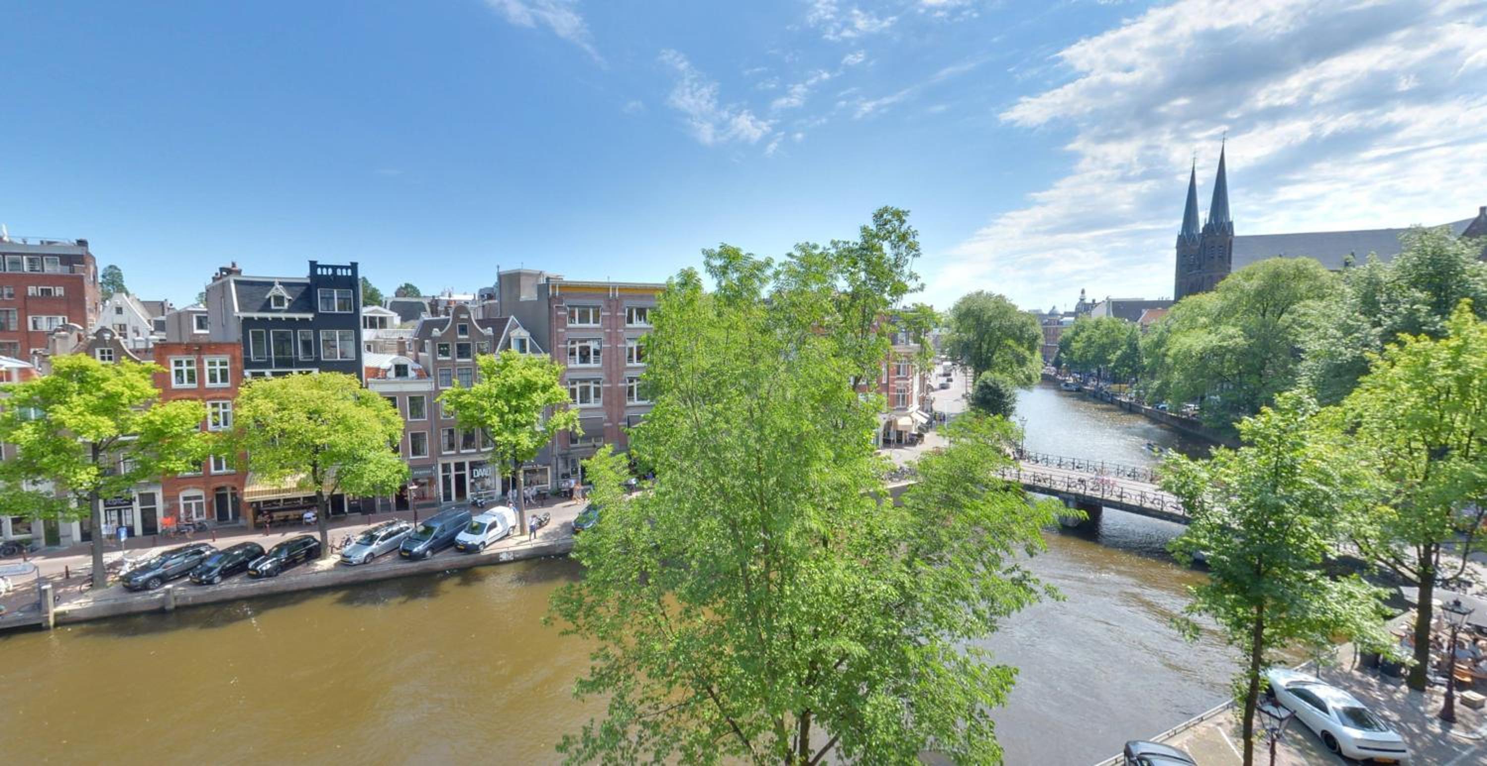 Grand Suite with Canal View photo 3