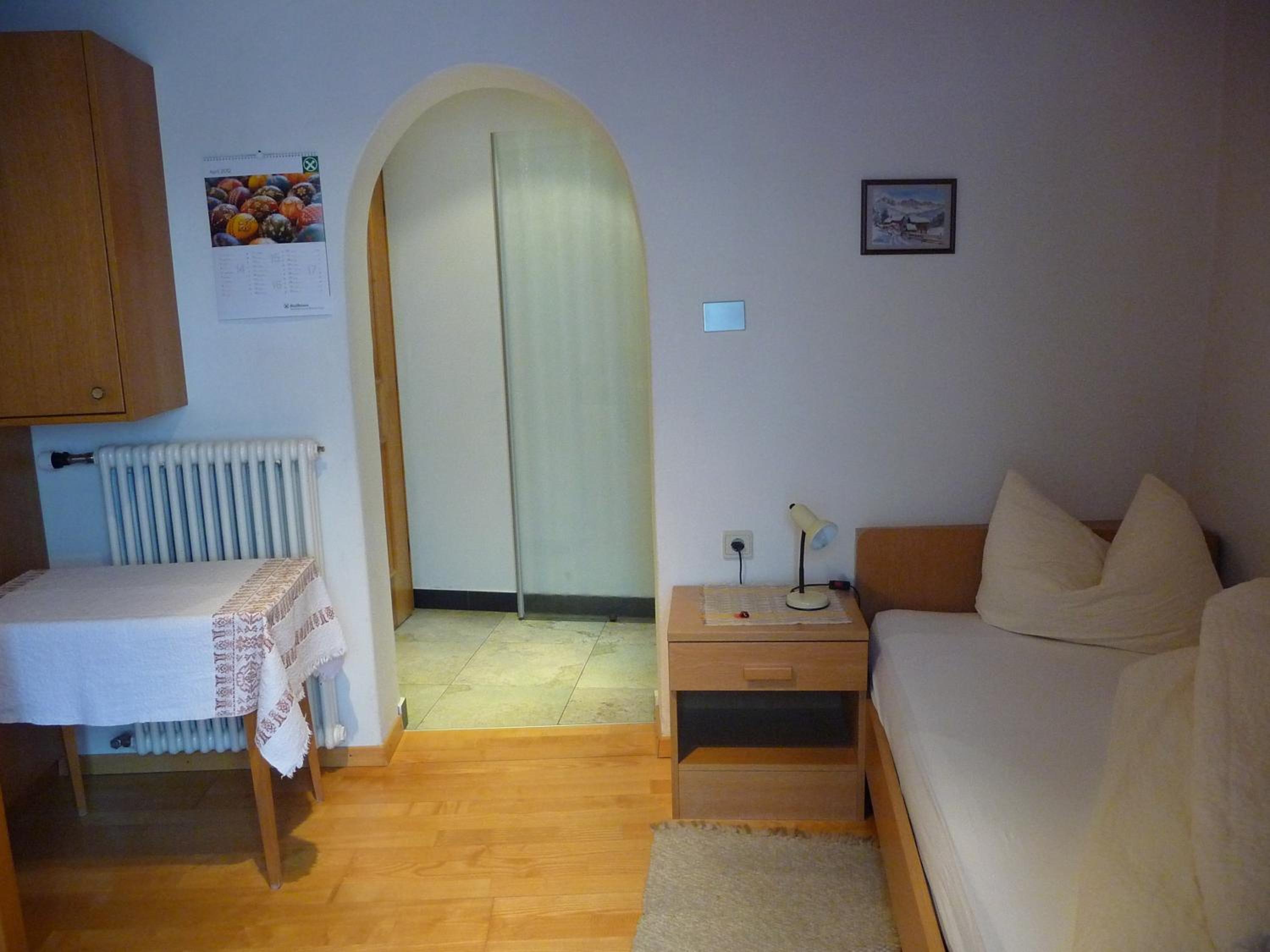 Single Room photo 3