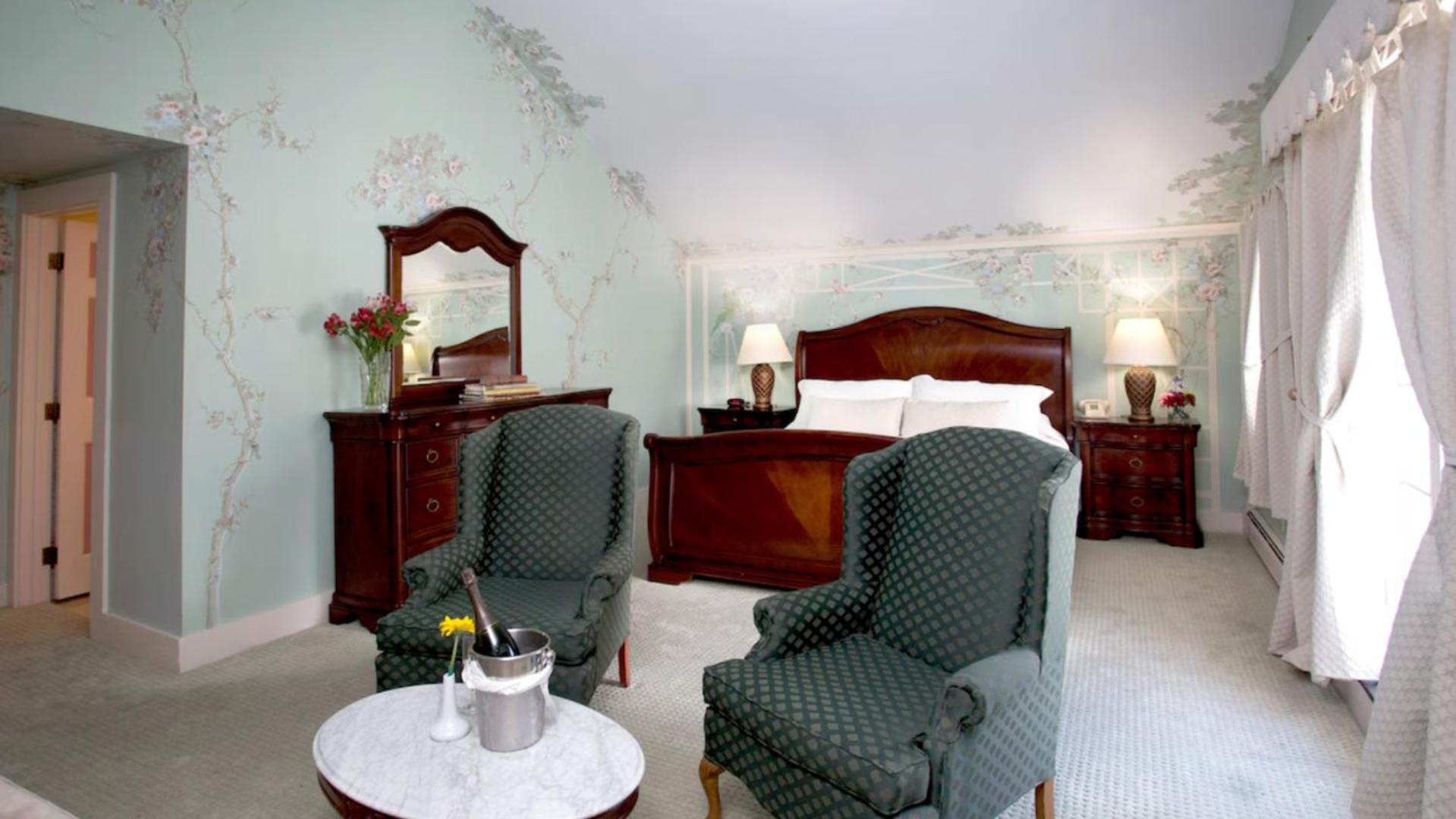 Superior King Room