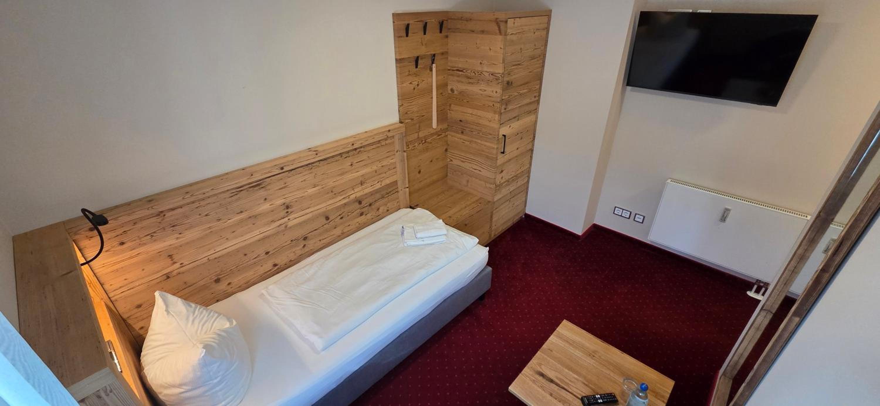 Single Room photo 3