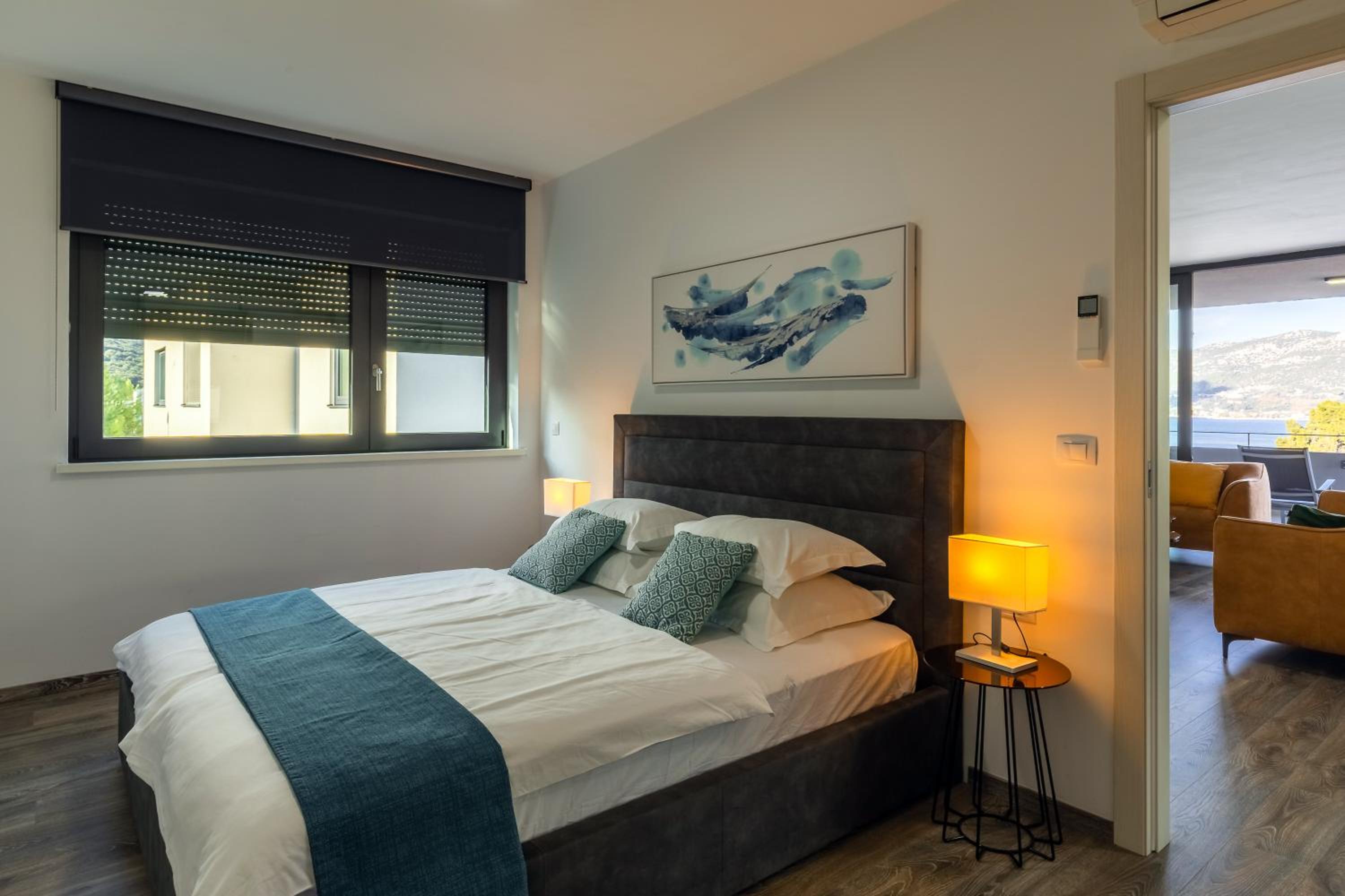 Two-Bedroom Apartment with Sea View photo 3