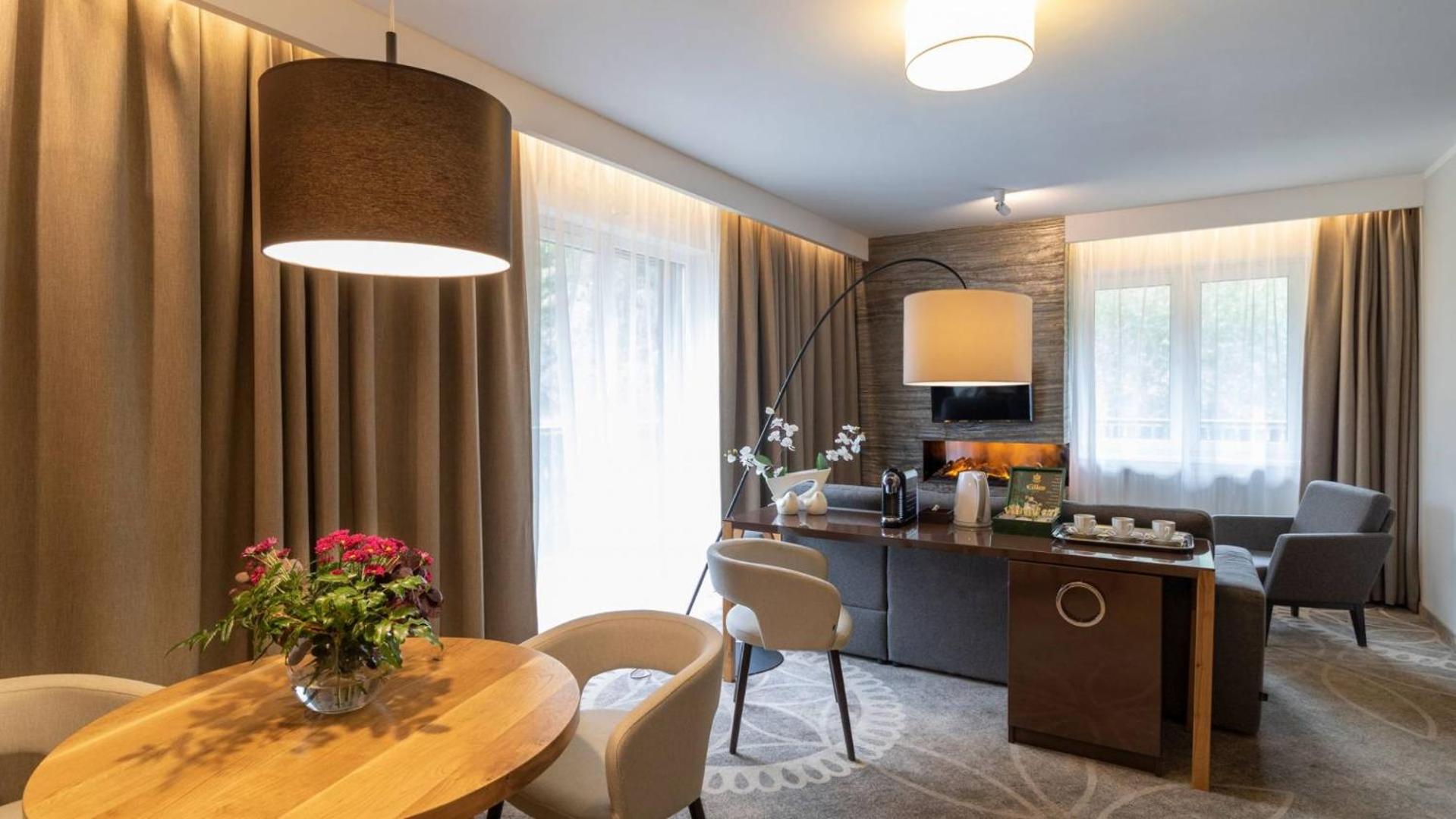 One-Bedroom Family Apartment
