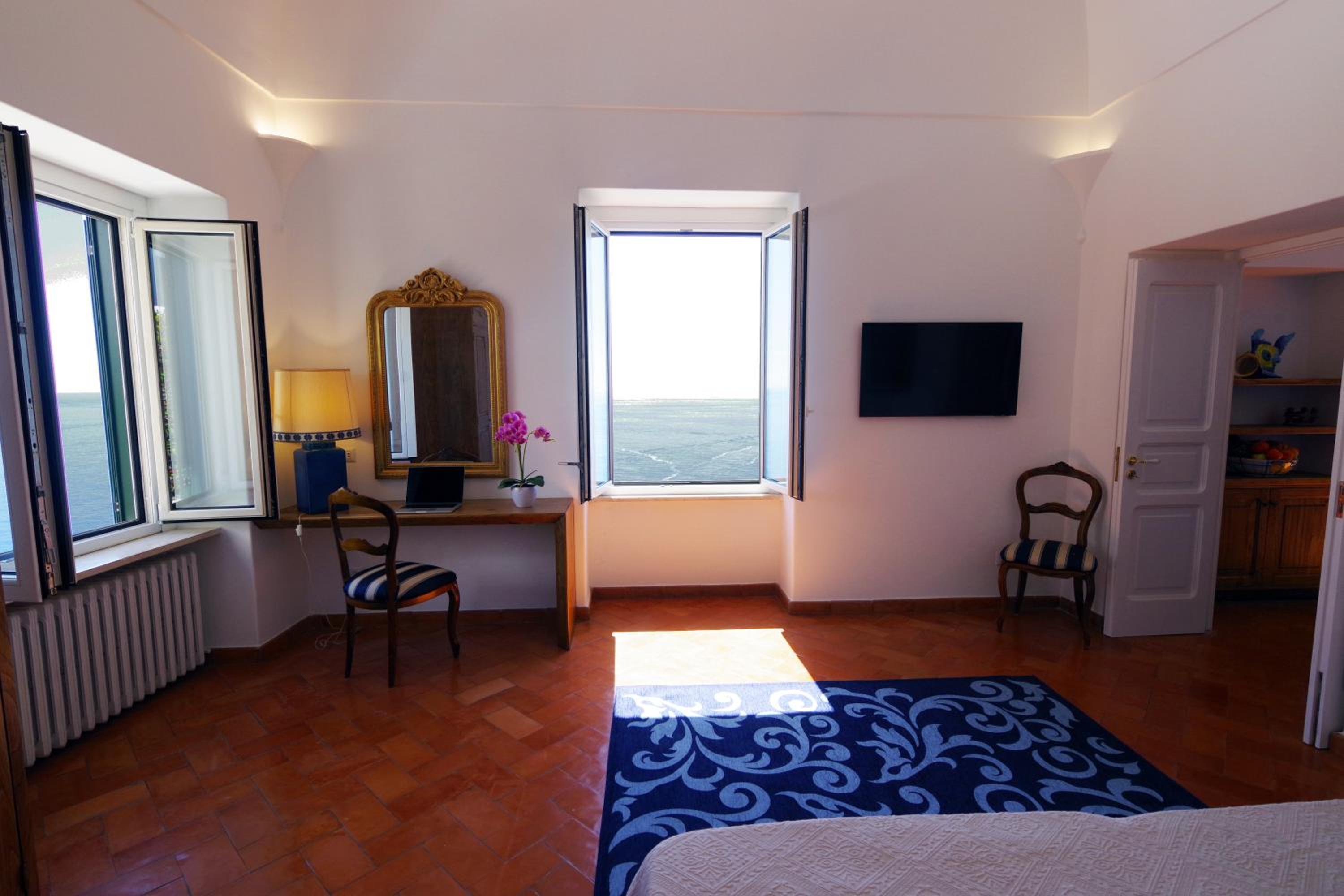 Suite - Annex