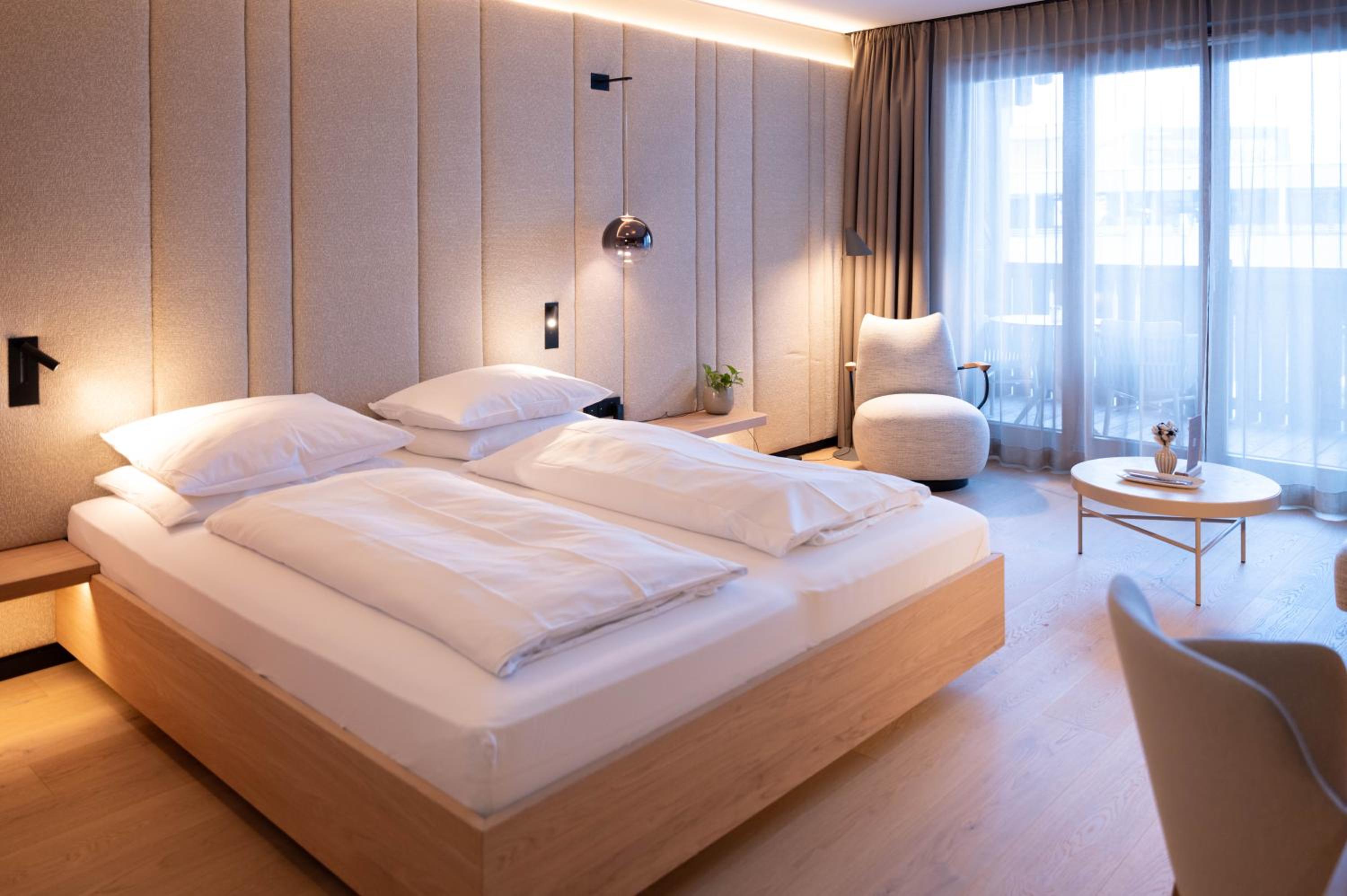 Deluxe Double Room with Balcony photo 1