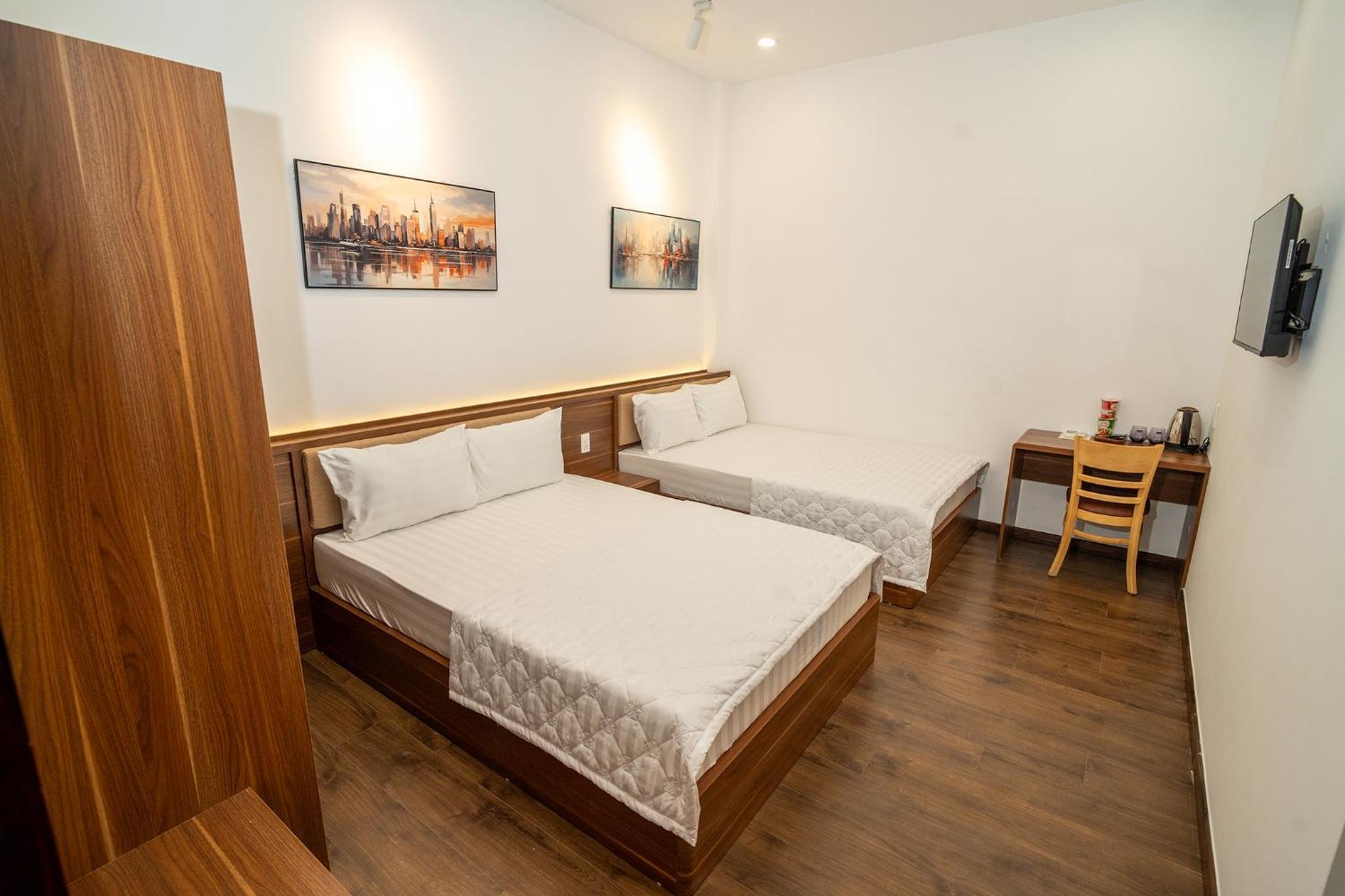 Superior Quadruple Room photo 2
