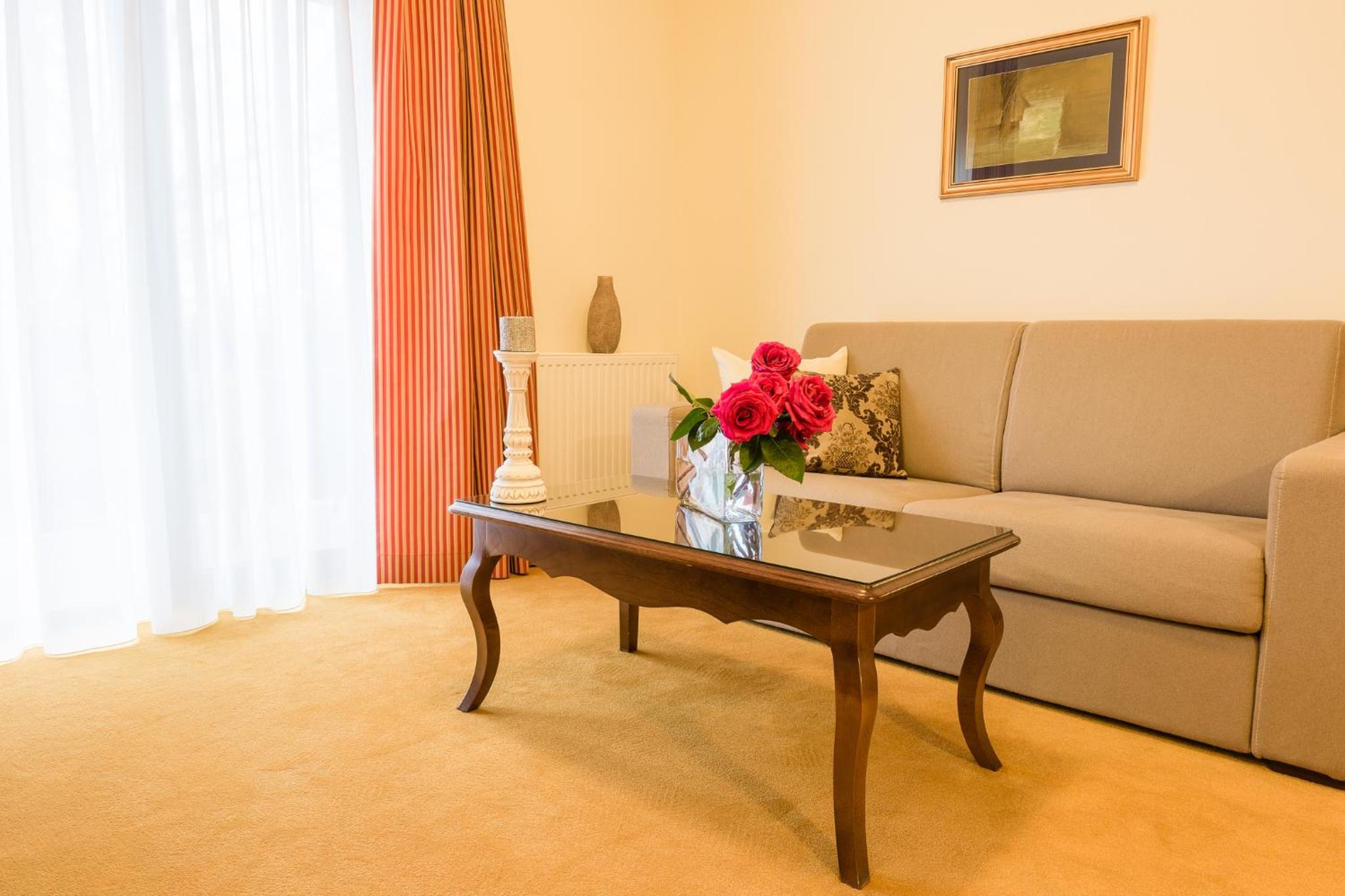 Comfort Suite with Spa Access - Photo 1