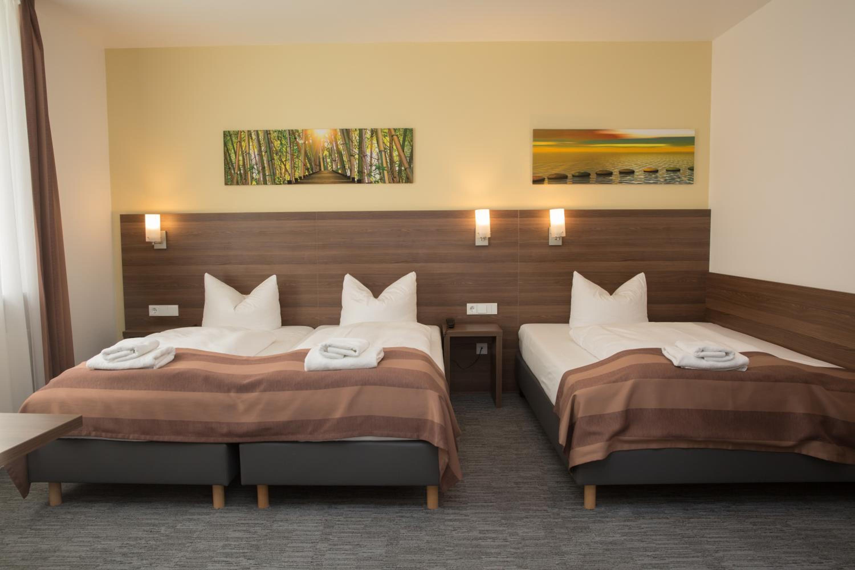 Triple Room - Photo 10