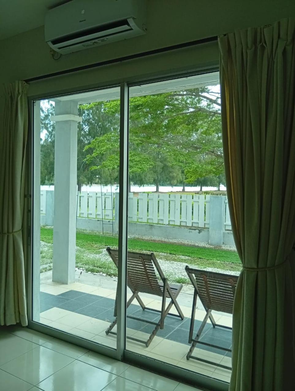 Villa with Sea View - Photo 2