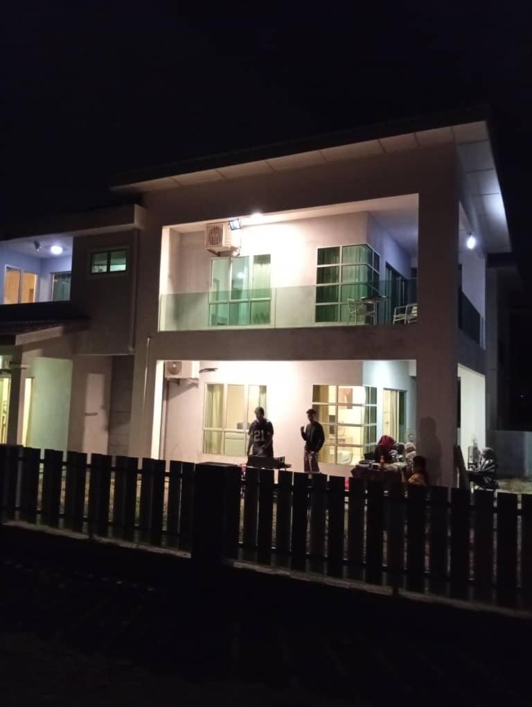 Villa with Sea View - Photo 17