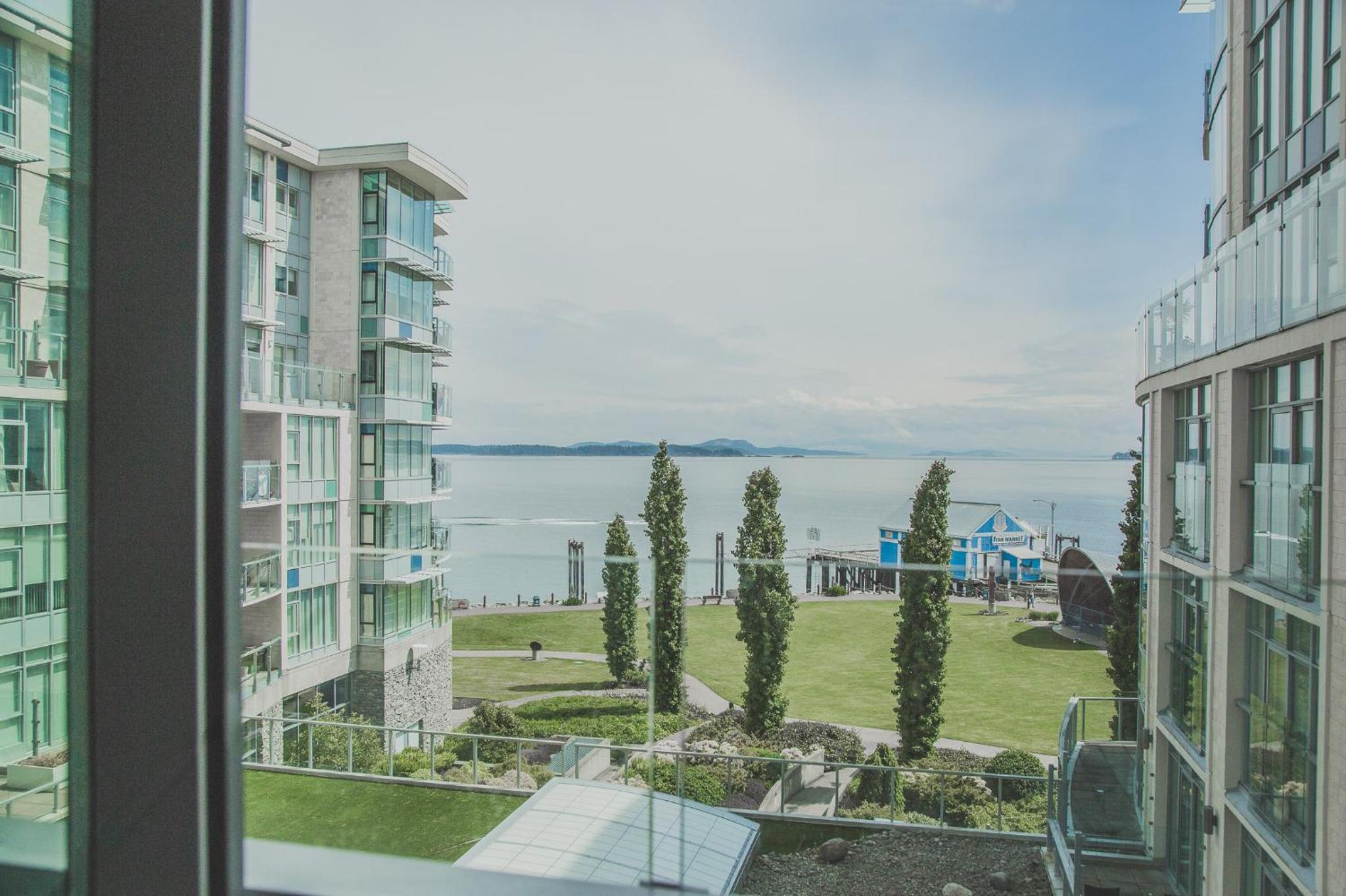 Seaview Queen with Balcony