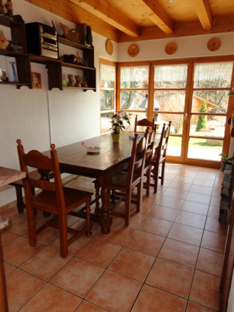 Standard Single Room with Shared Bathroom photo 3