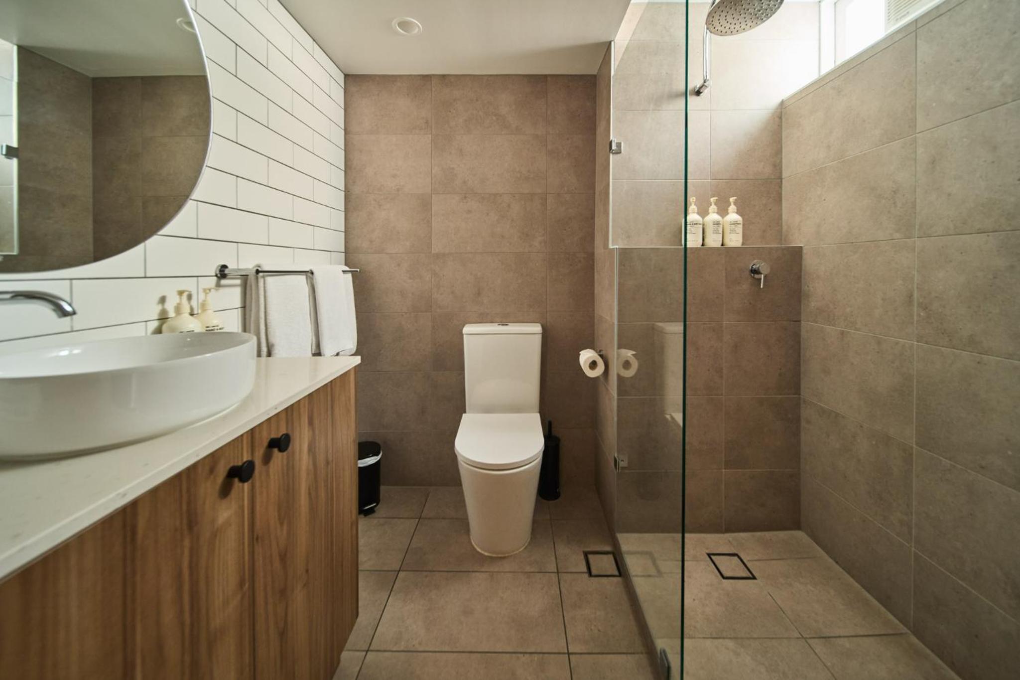 Superior King Room - Photo 2