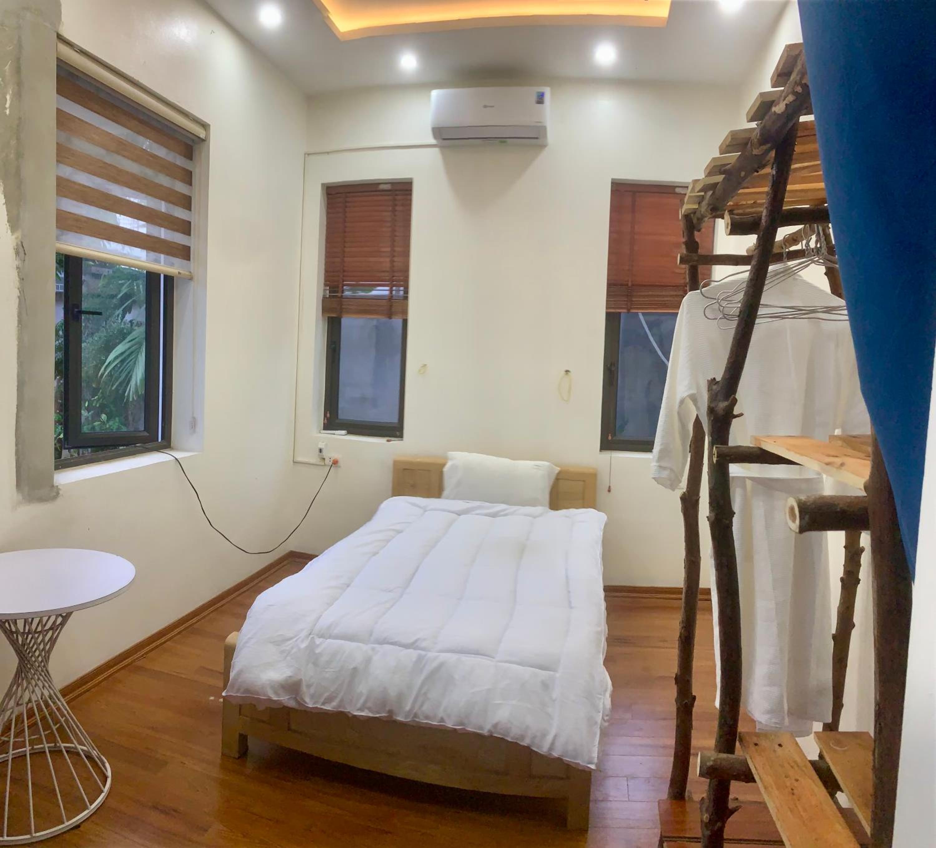 Small Single Room photo 1
