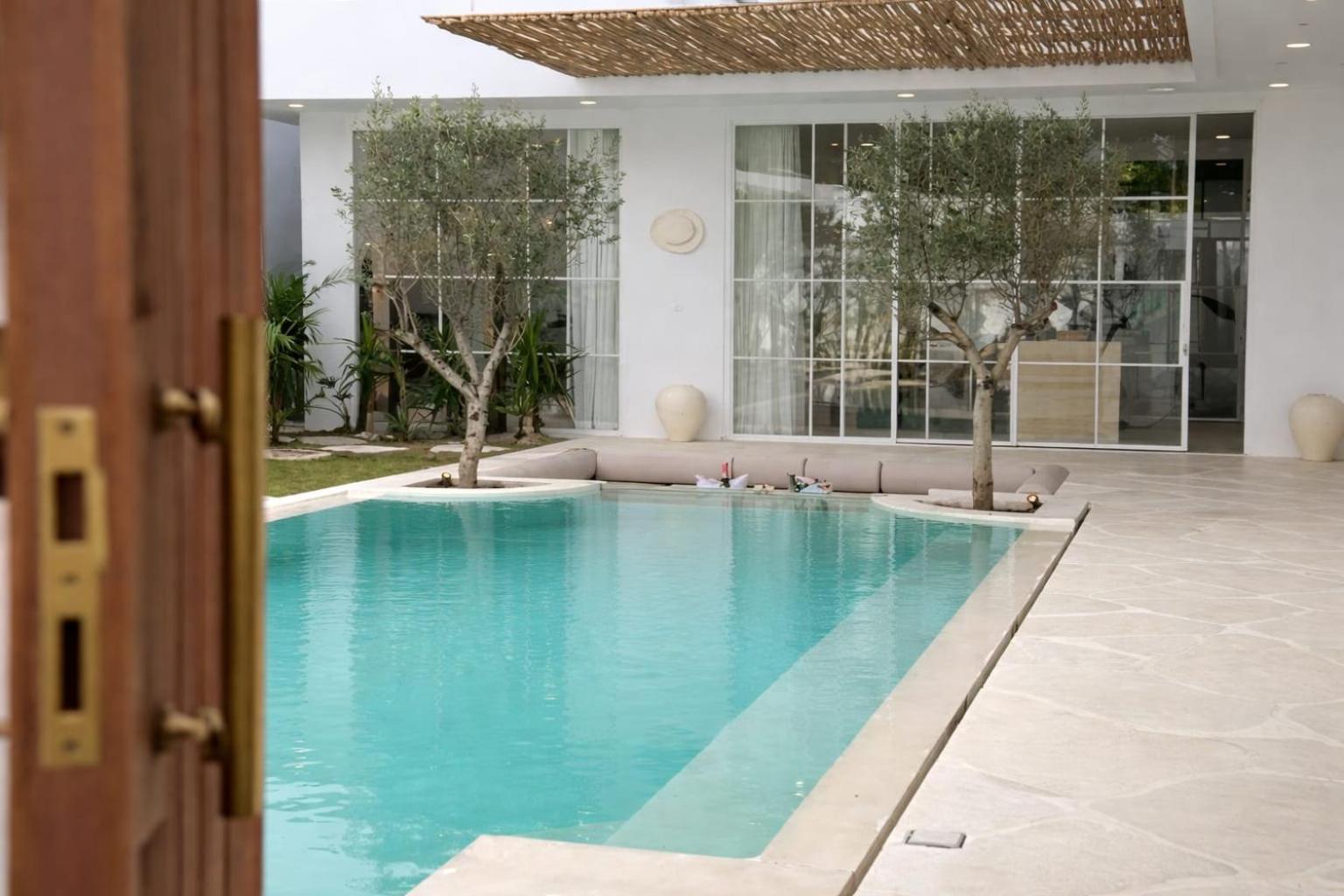Superior Villa photo 1