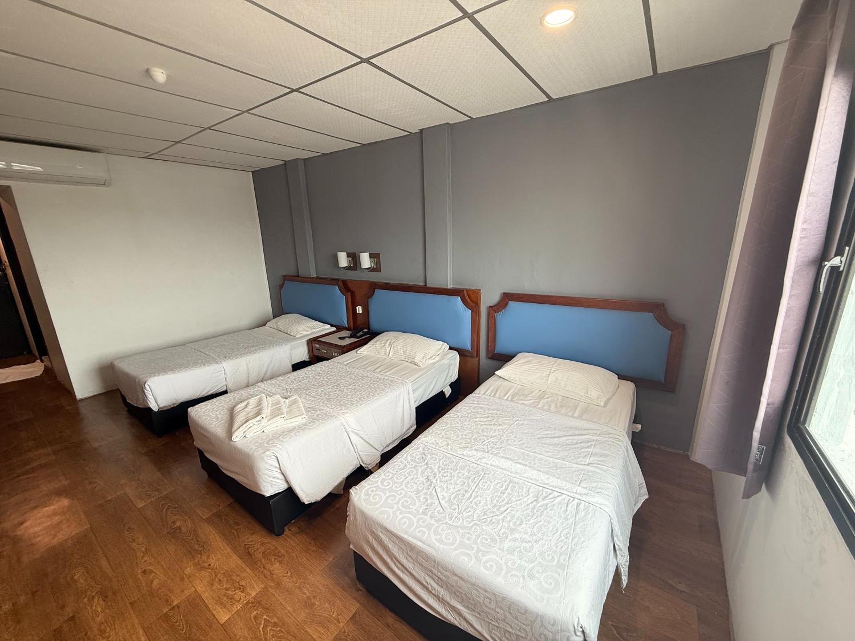 Triple Room - Photo 10