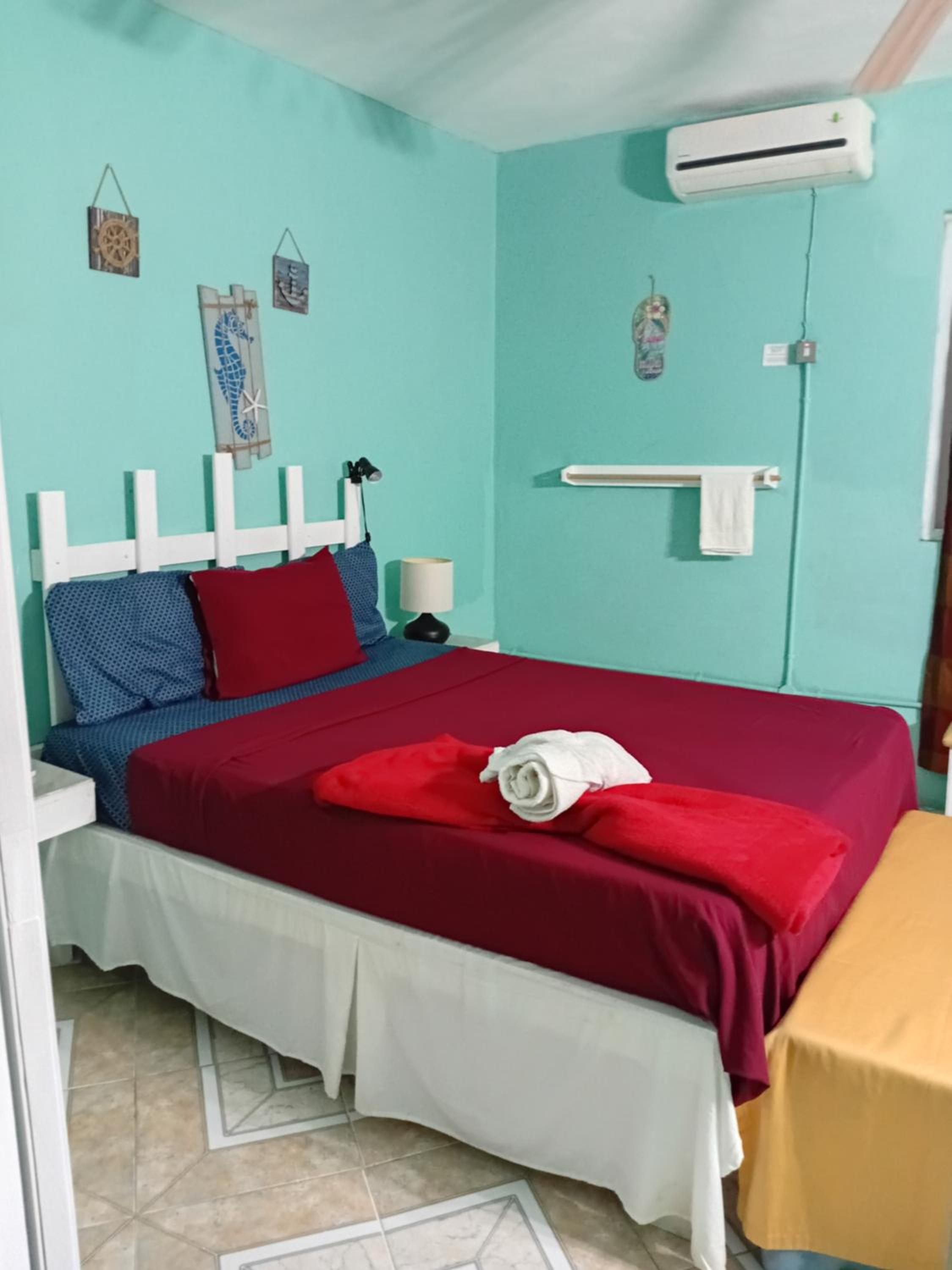 Queen Room photo 3