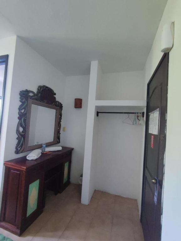 Standard Twin Room photo 2