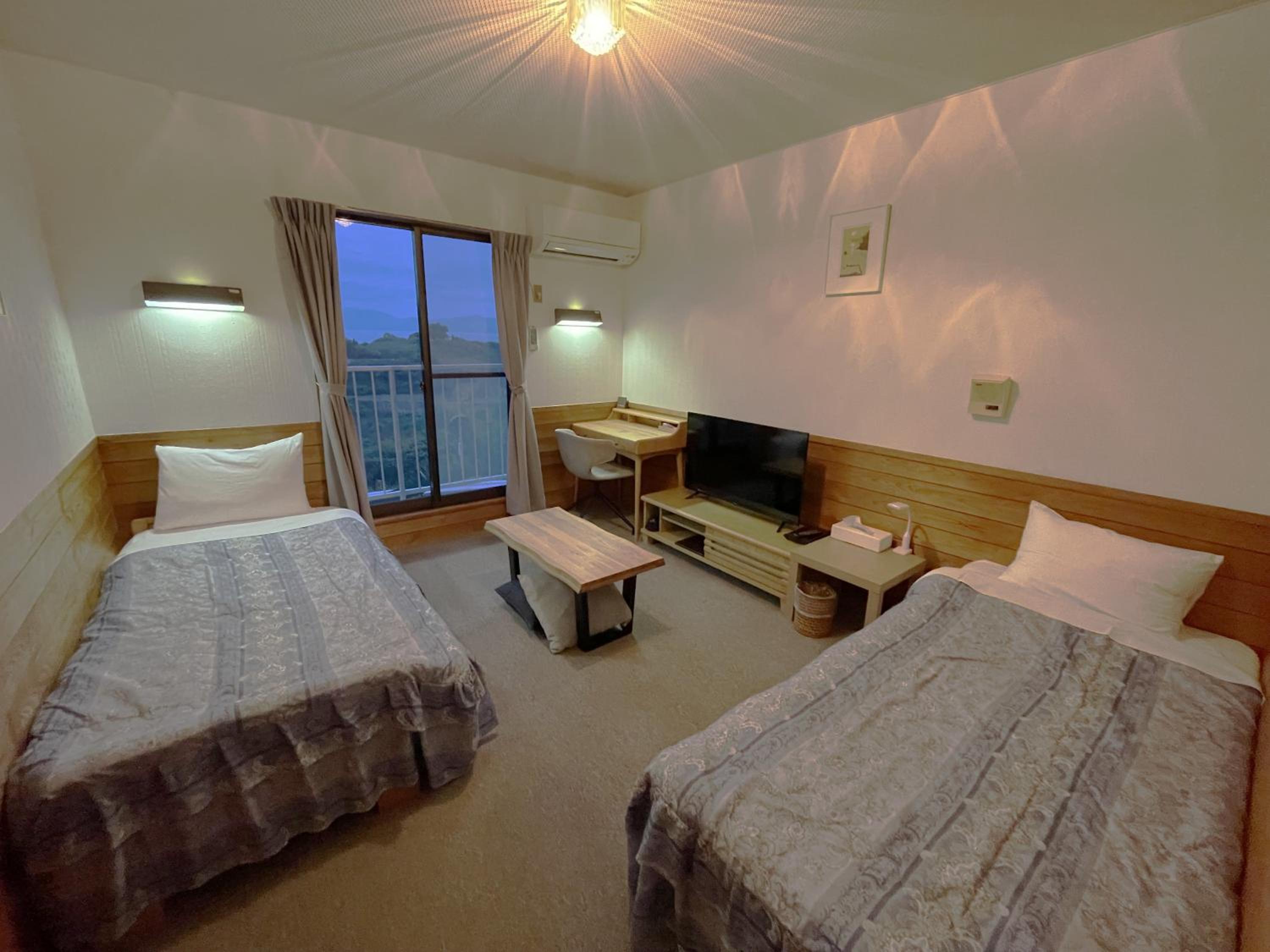 Standard Twin Room with Sea View photo 3