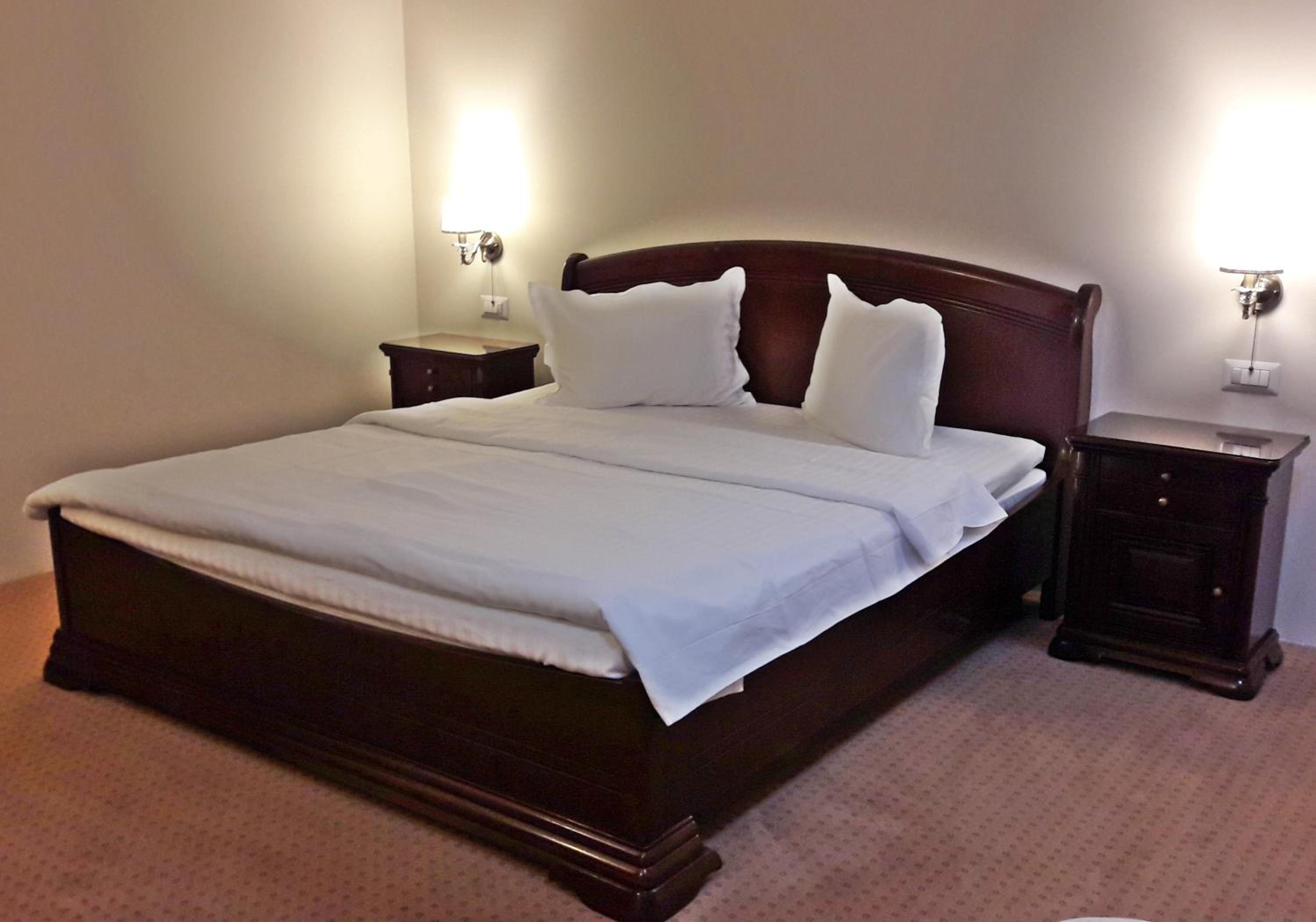 Double Room - Photo 5