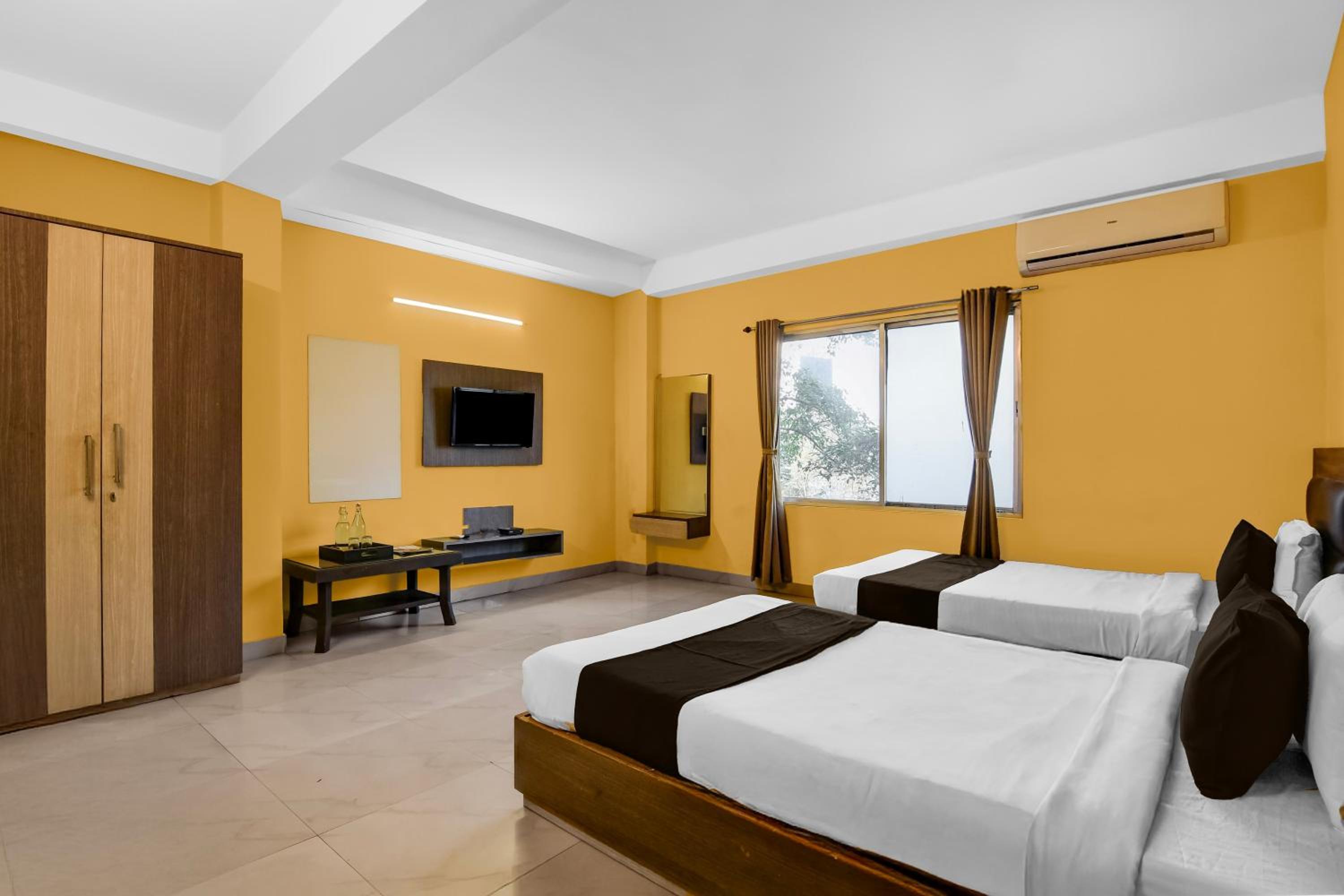 Classic Triple Room