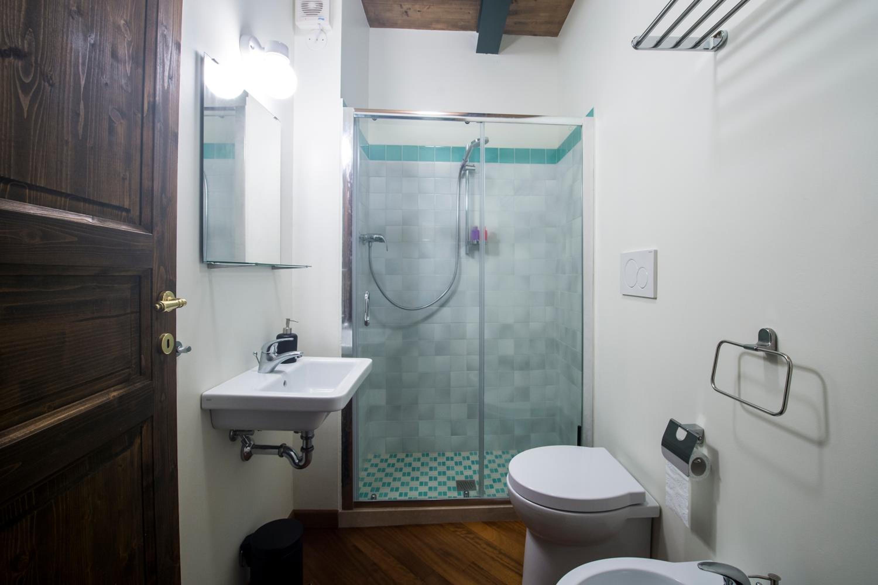One-Bedroom Apartment - Photo 4
