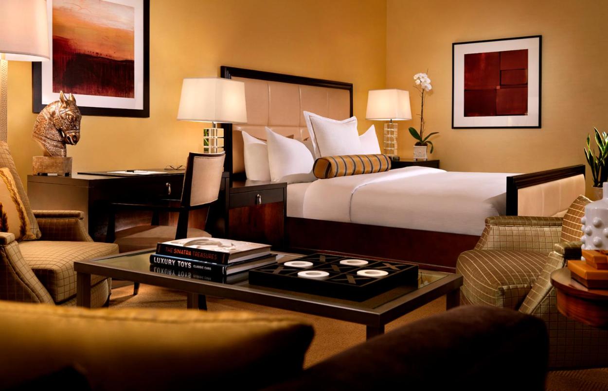 Superior King Room - Photo 4