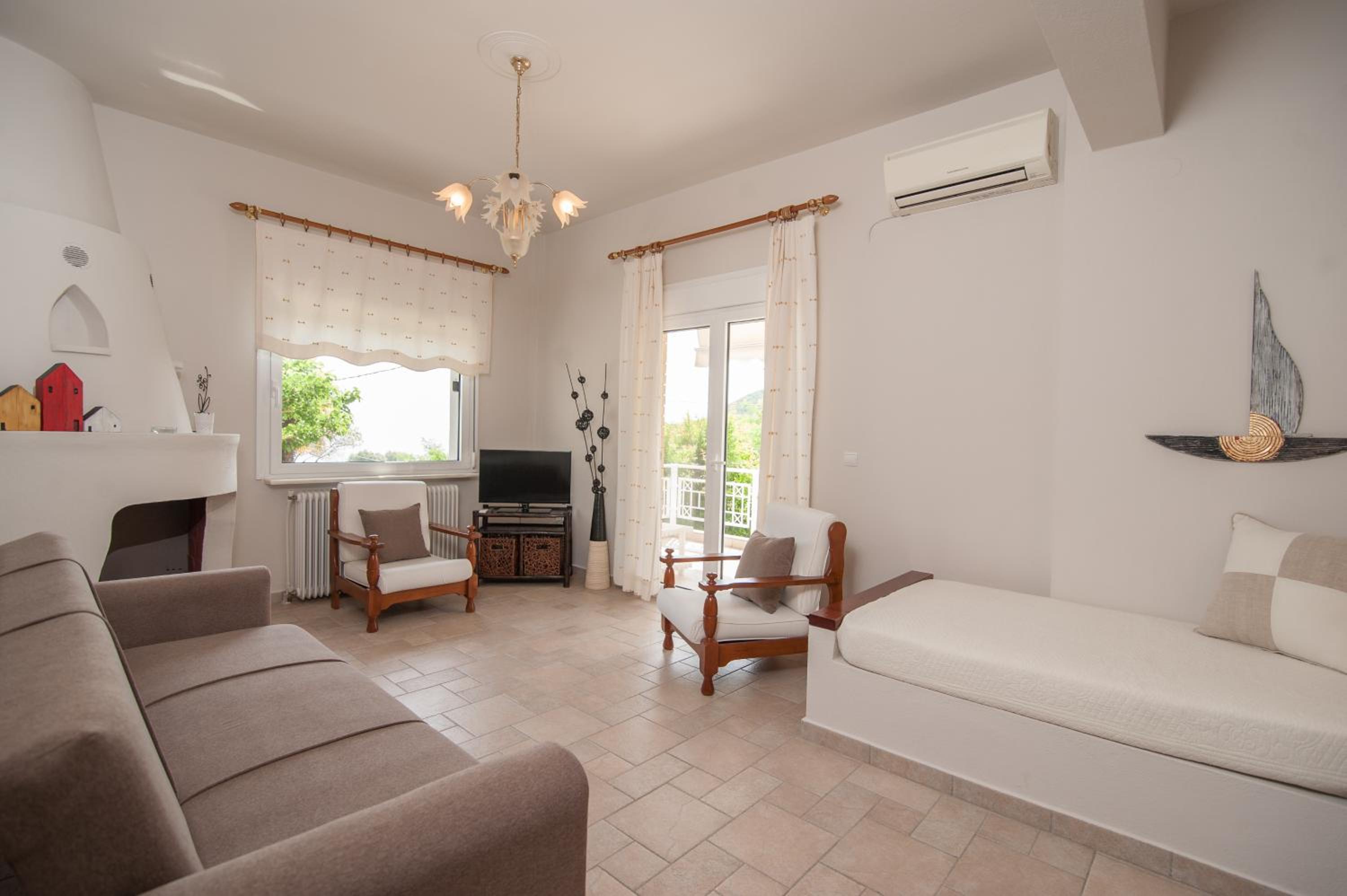 Apartment with Sea View - Photo 1